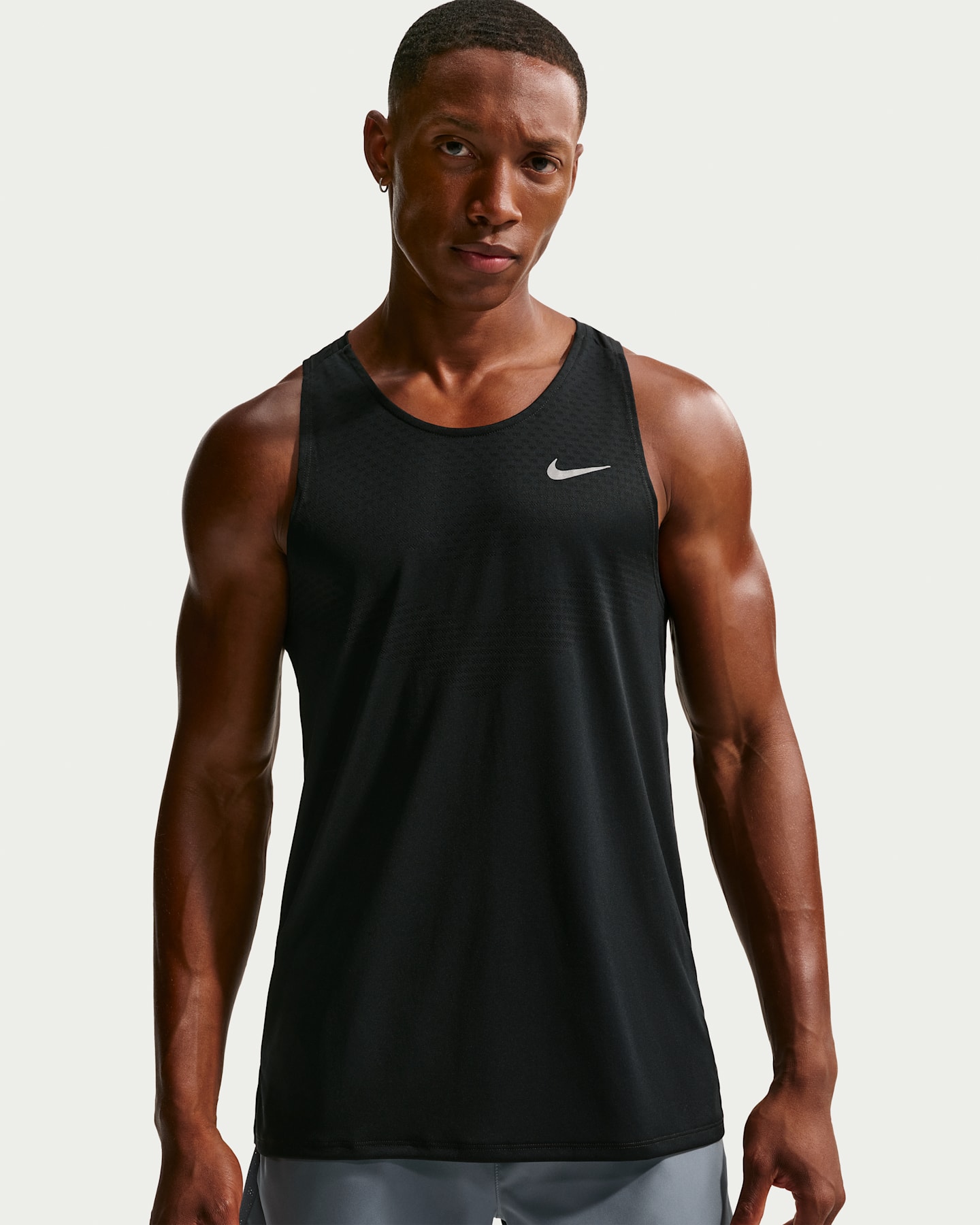 Мужская беговая майка Nike Stride Dri-FIT ADV, цвет: Чёрный — фото 11