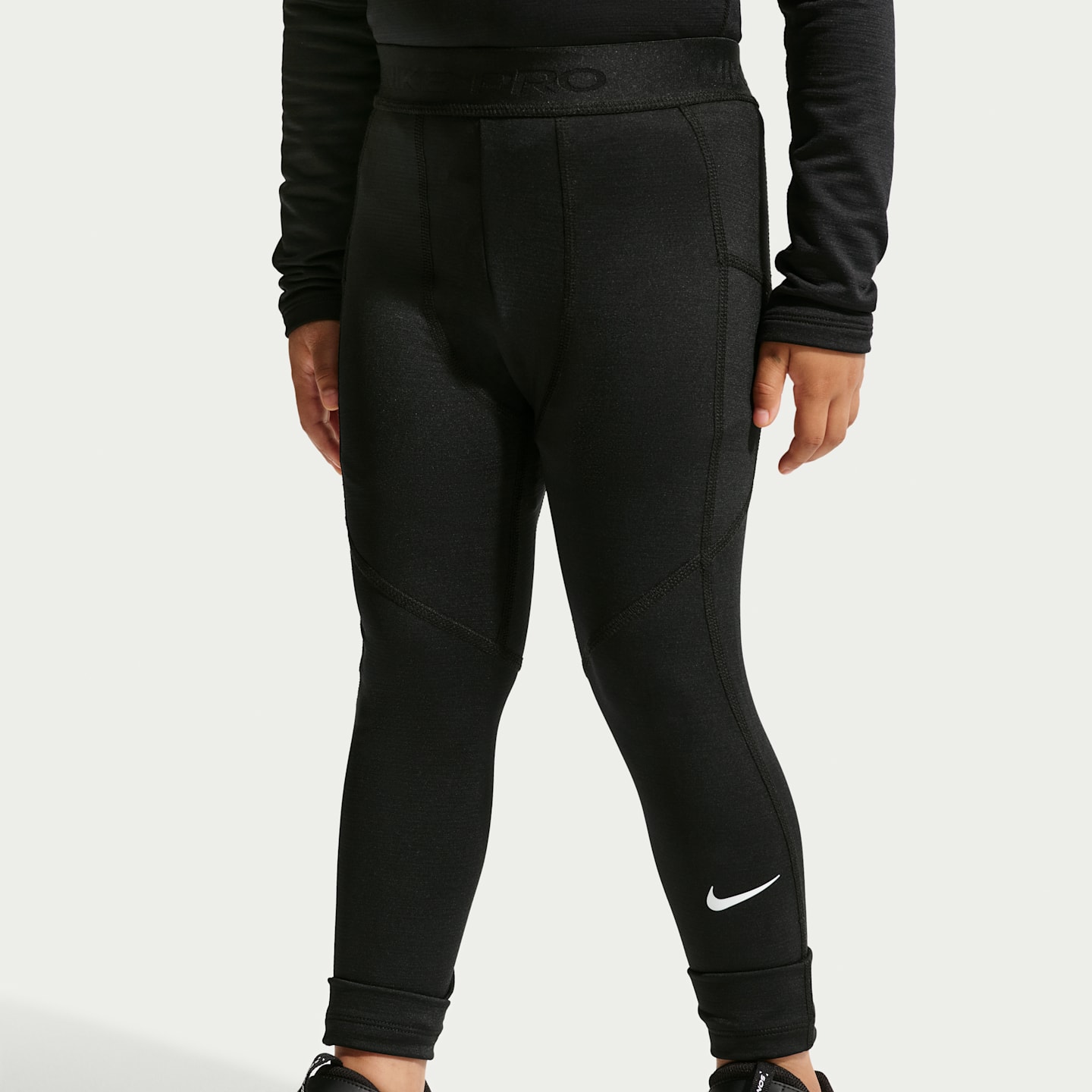 Детские утеплённые тайтсы Nike Pro Dri-FIT, цвет: Чёрный — фото 2