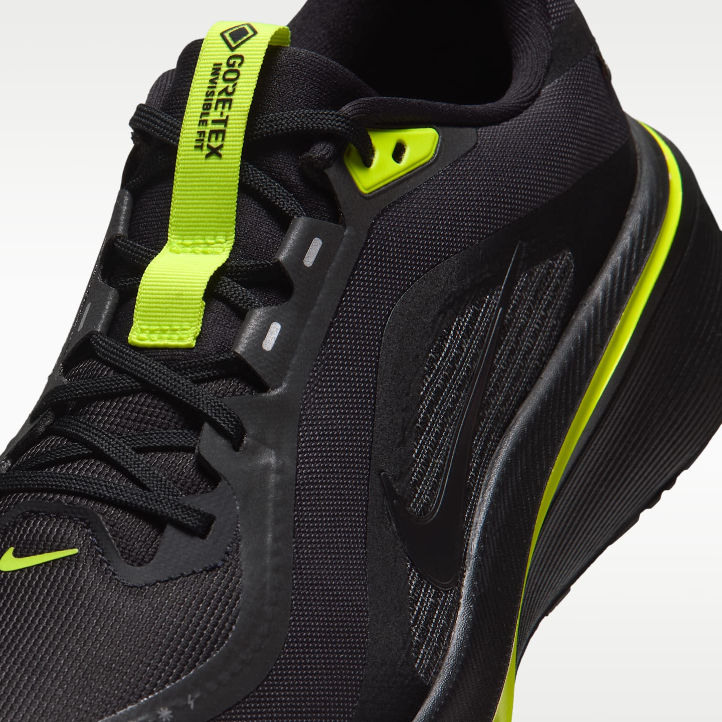 Мужские кроссовки Nike Pegasus 42 GORE-TEX Waterproof Road Running, цвет: Чёрный / Лимонный — фото 7