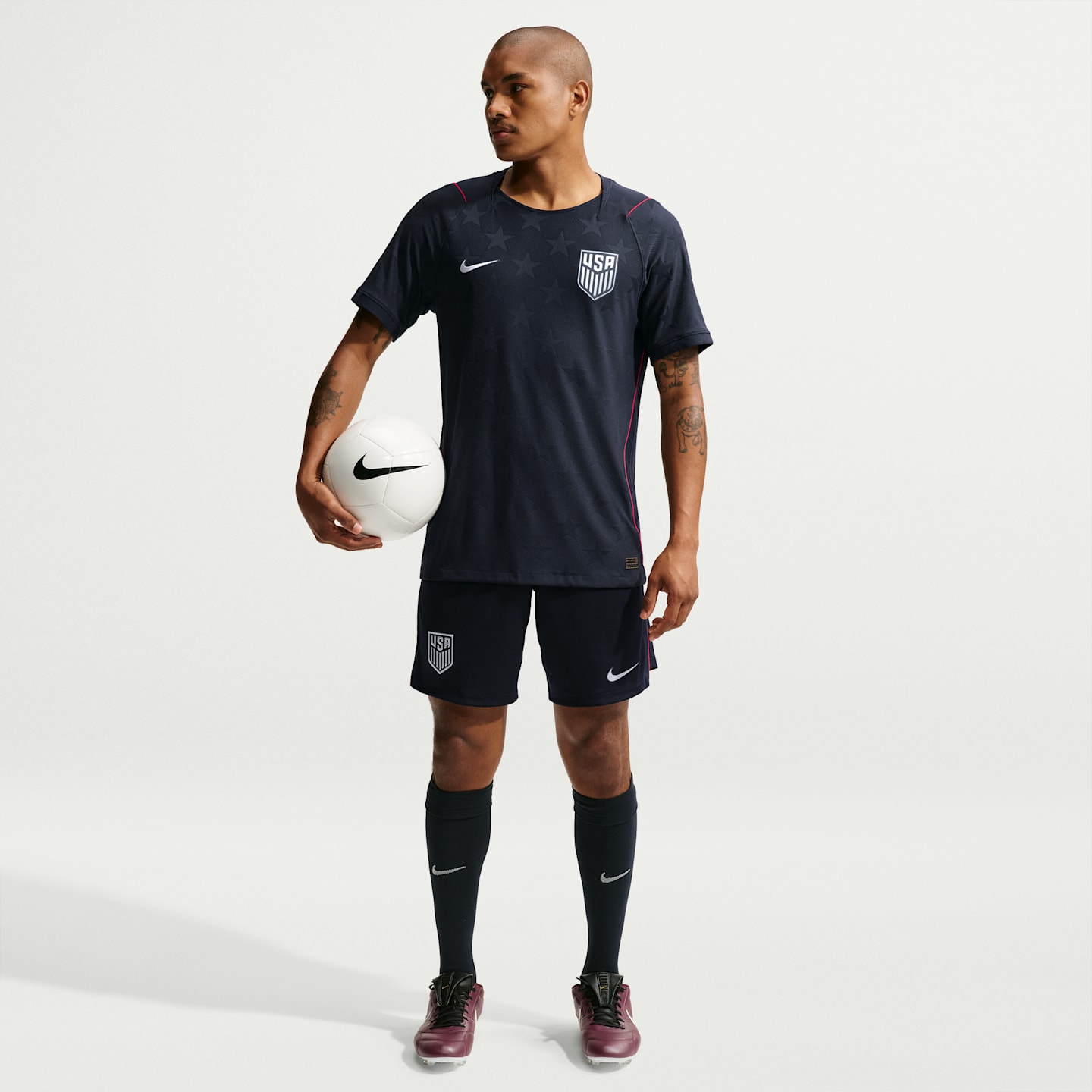 Мужские футбольные шорты Nike Usmnt 2026 Stadium Away Dri-FIT Replica, цвет: Обсидиановый / Красный — фото 1