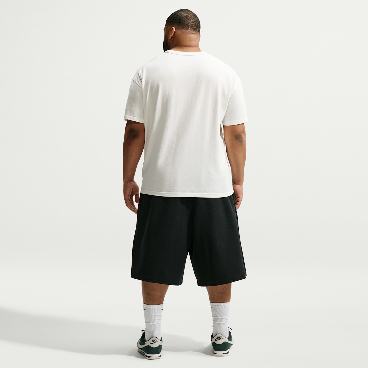Мужские шорты Nike Club Rules из махрового трикотажа, цвет: Чёрный / Обсидиановый — фото 10