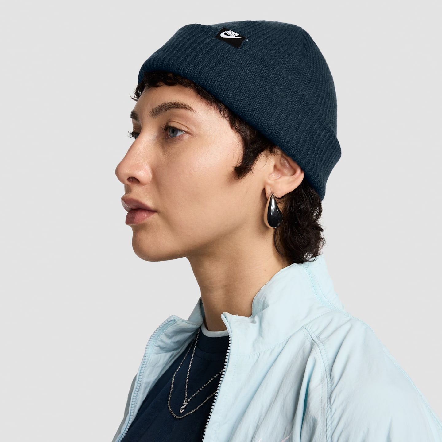 Шапка-бини Nike Terra Futura365 с коротким отворотом, цвет: Тёмно-синий — фото 3