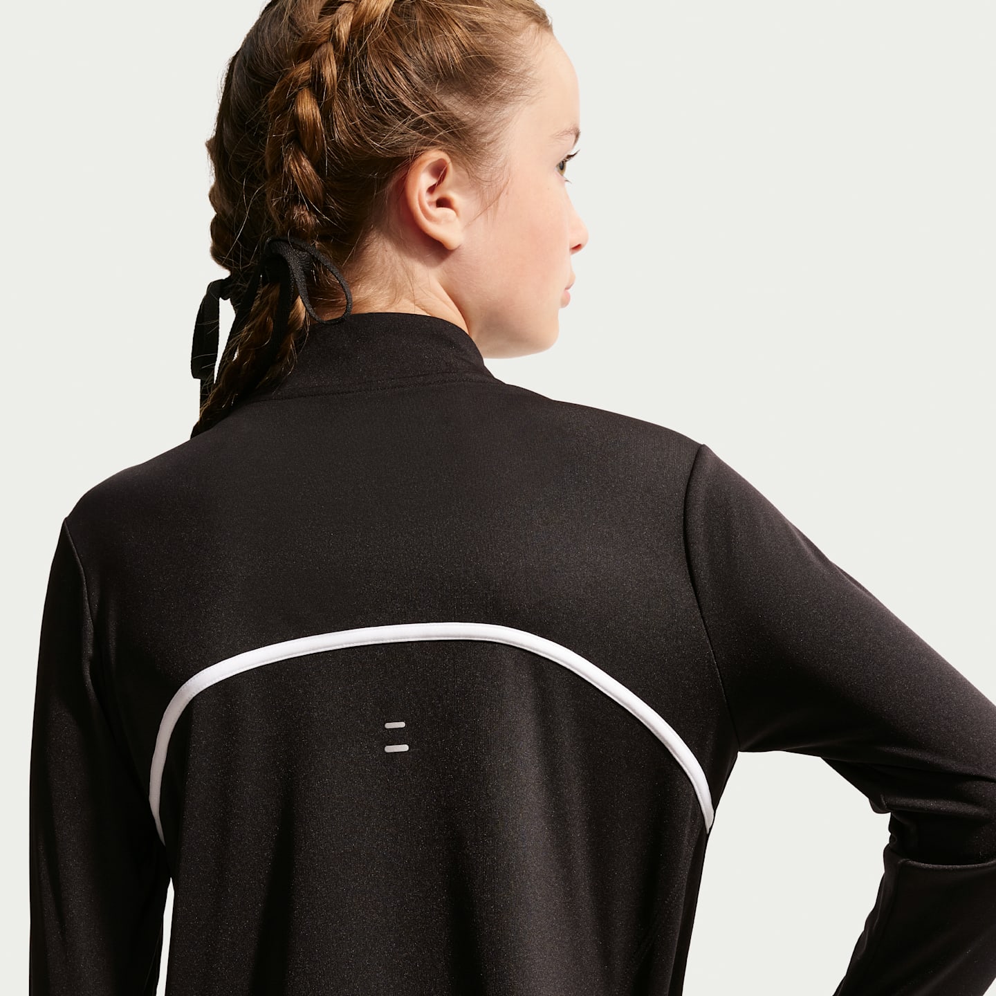 Детский топ Nike Tempo Dri-FIT для девочек на полумолнии, длинный рукав, цвет: Чёрный / Белый — фото 2