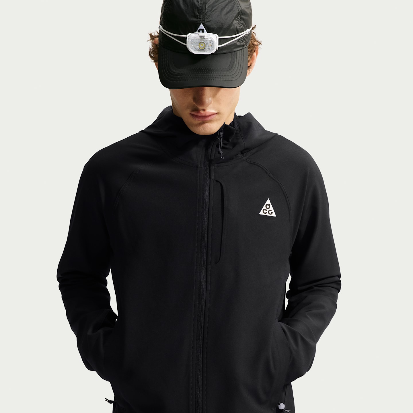 Мужская куртка для походов Nike ACG Cloud Trekker на молнии, цвет: Чёрный / Снежный белый — фото 1
