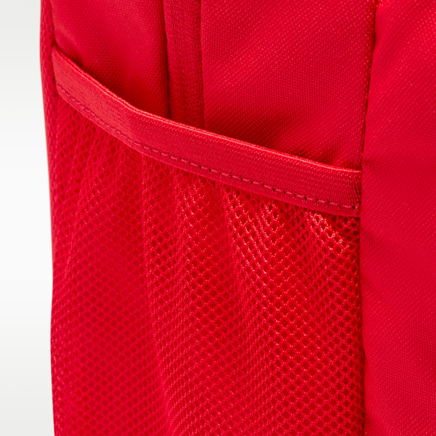 Рюкзак Nike Academy Team Soccer (22L) для детей, цвет: Красный / Чёрный — фото 7