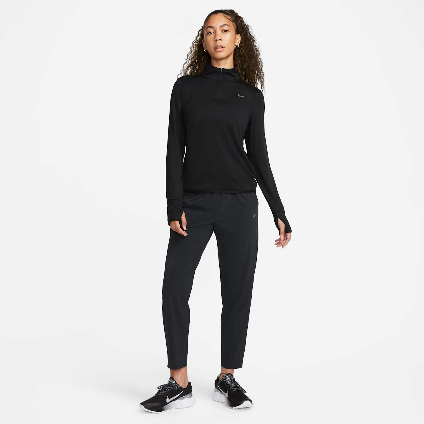 Женский беговой топ Nike Swift Element с UV-защитой на молнии 1/4, цвет: Чёрный — фото 6