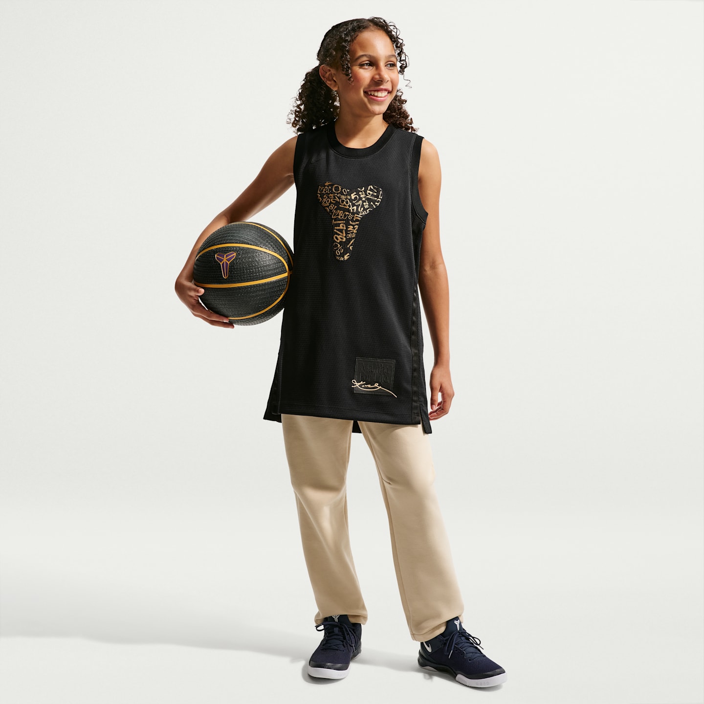 Детская майка Nike Kobe, цвет: Чёрный / Металлик золотой — фото 6