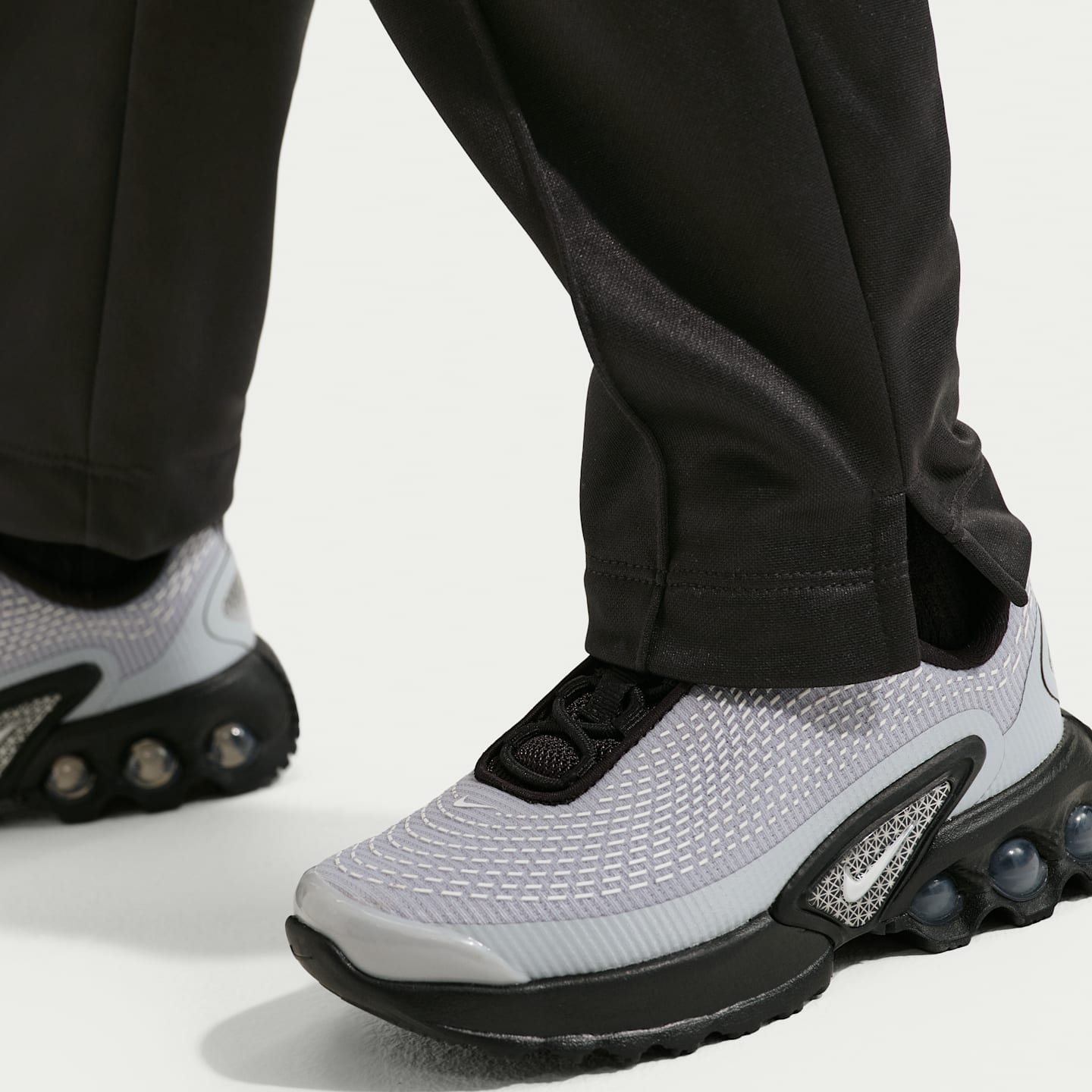 Спортивный костюм для малышей Nike Sportswear In The Zone Dri-FIT оверсайз из 2 предметов, цвет: Чёрный — фото 8