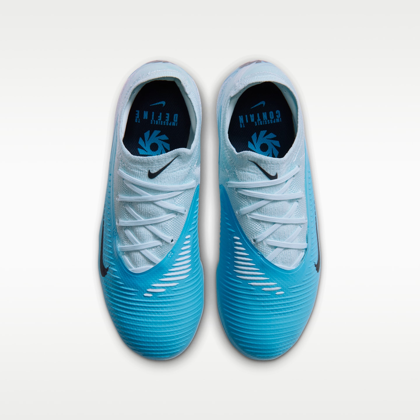 Детские бутсы Nike Jr. Phantom 6 Low Pro Multi-Ground Soccer Cleats, цвет: Синий — фото 4