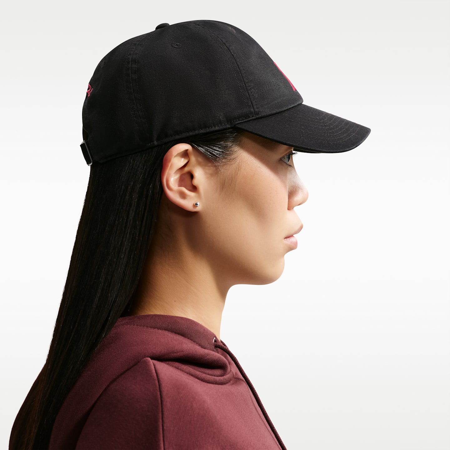 Кепка Nike Club LNY неструктурированная, Lunar New Year, цвет: Чёрный / Малиновый — фото 2