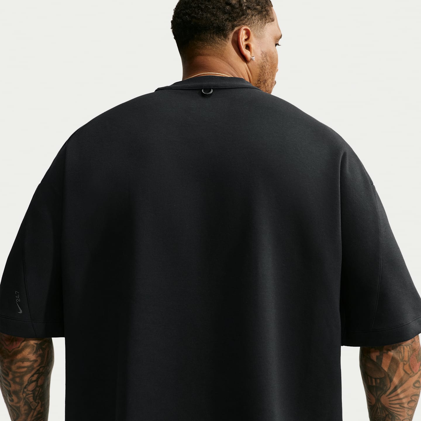 Мужской топ с коротким рукавом Nike 24.7 ImpossiblySoft Dri-FIT, цвет: Чёрный / Серый — фото 8
