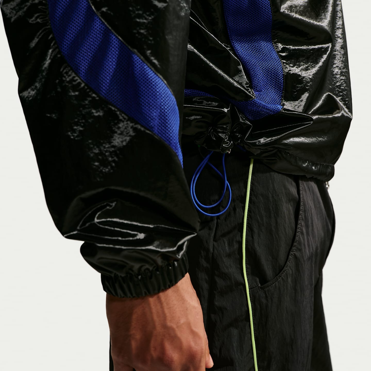 Мужская тканая спортивная куртка Nike Project F.R.O.G. Flow, цвет: Чёрный / Королевский синий — фото 7