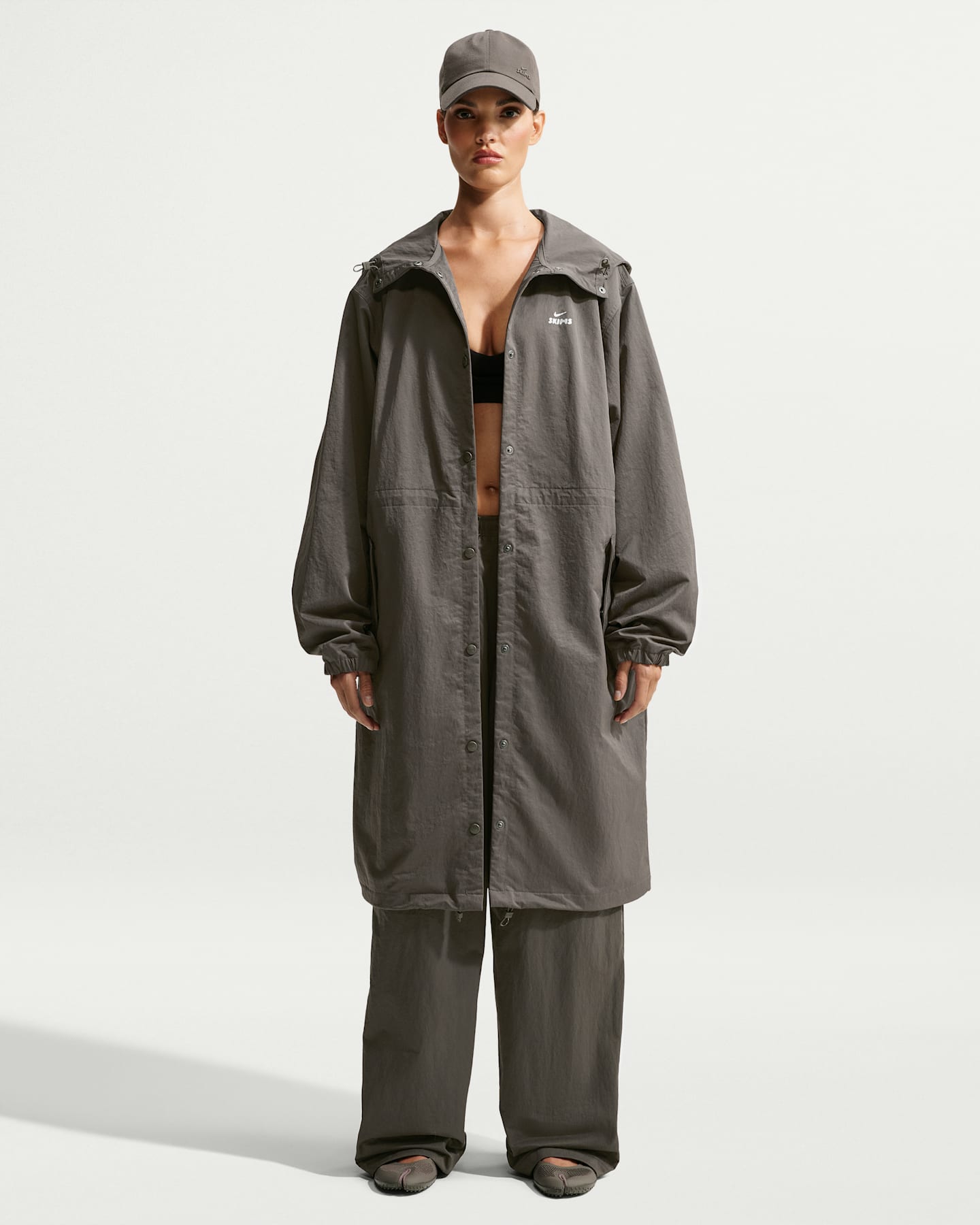 Женская куртка NikeSKIMS Crunchy Nylon Hooded, цвет: Nskm Boulder — фото 10