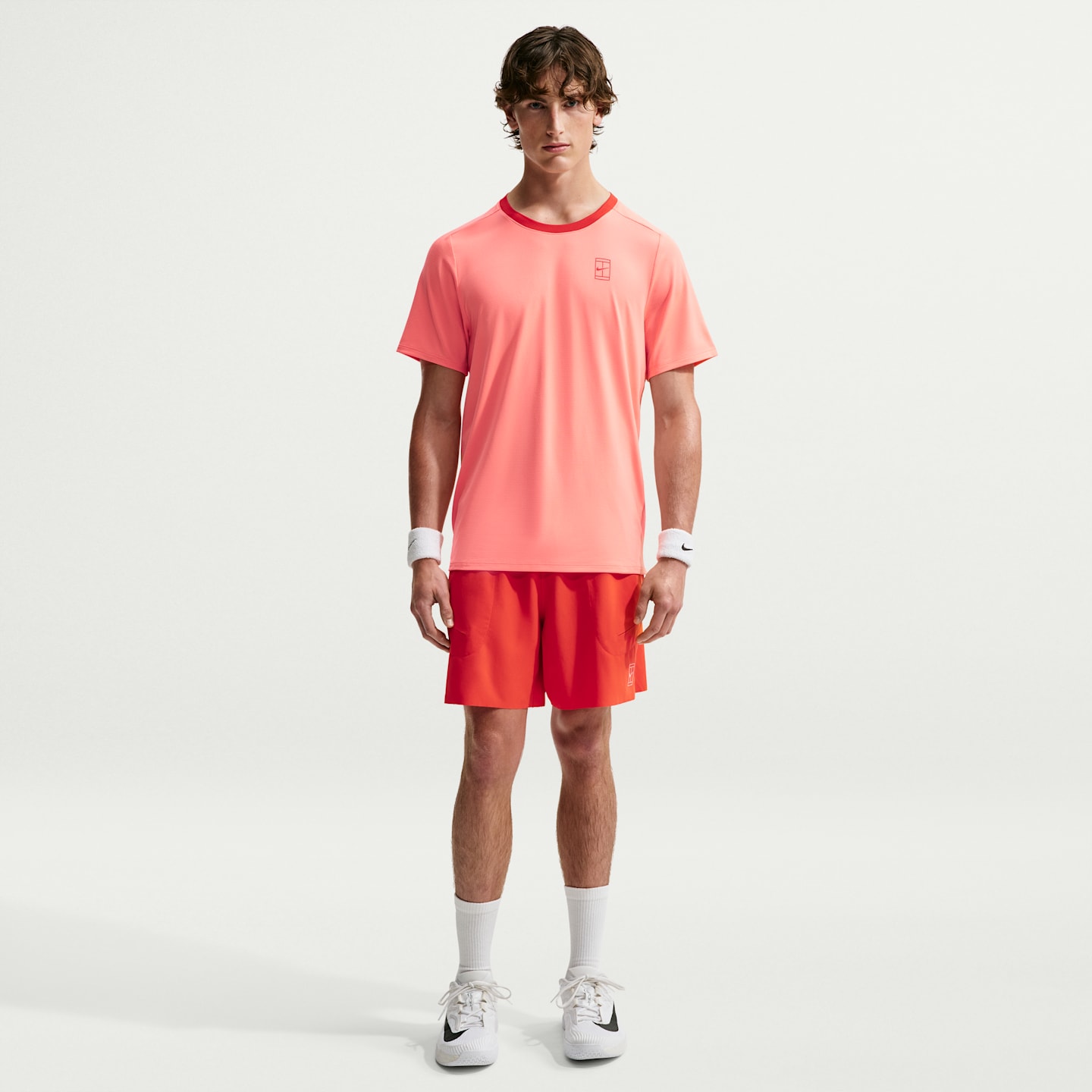 Мужской топ Nike NikeCourt Advantage Dri-FIT Tennis Top, цвет: Розовый / Красный — фото 4