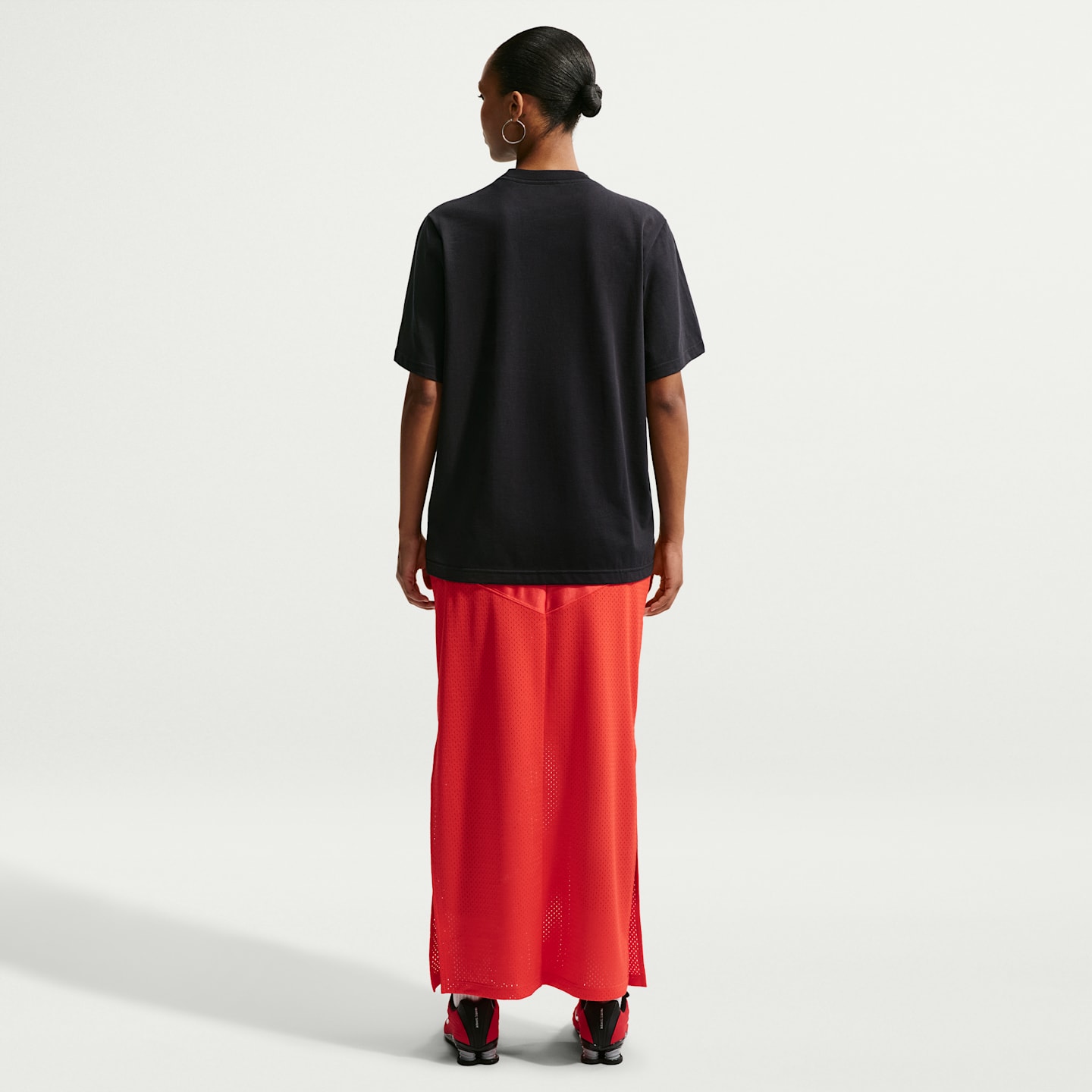 Женская футболка Nike Sportswear, цвет: Чёрный — фото 5