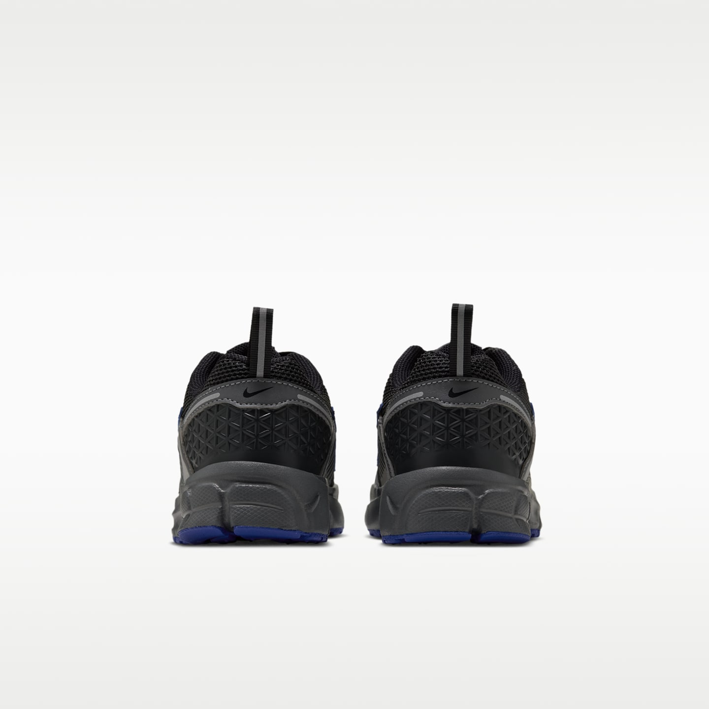 Детские кроссовки Nike Vomero 5 Shoes with Reflective Accents, цвет: Антрацитовый / Серый — фото 6