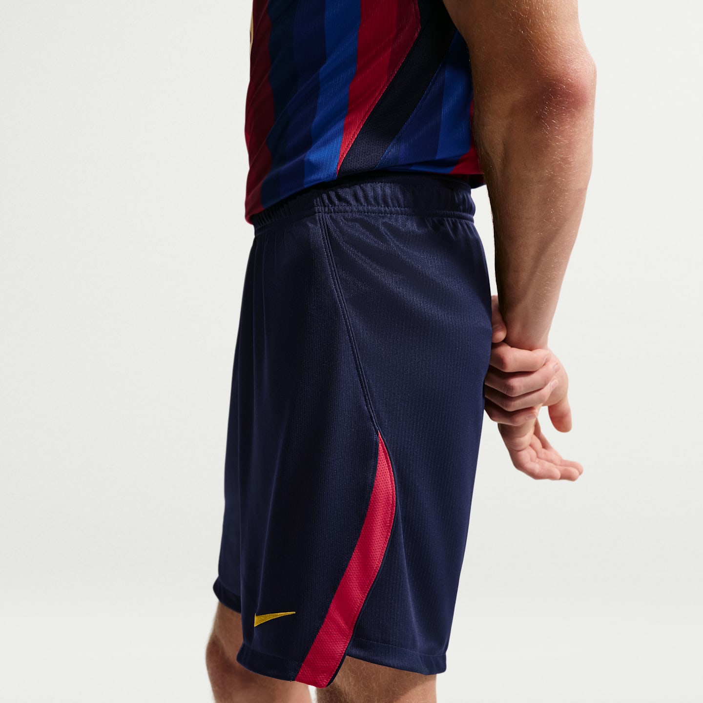 Мужские шорты Nike FC Barcelona 2026/27 Stadium Home Dri-FIT Soccer Replica, цвет: Синий / Красный — фото 3