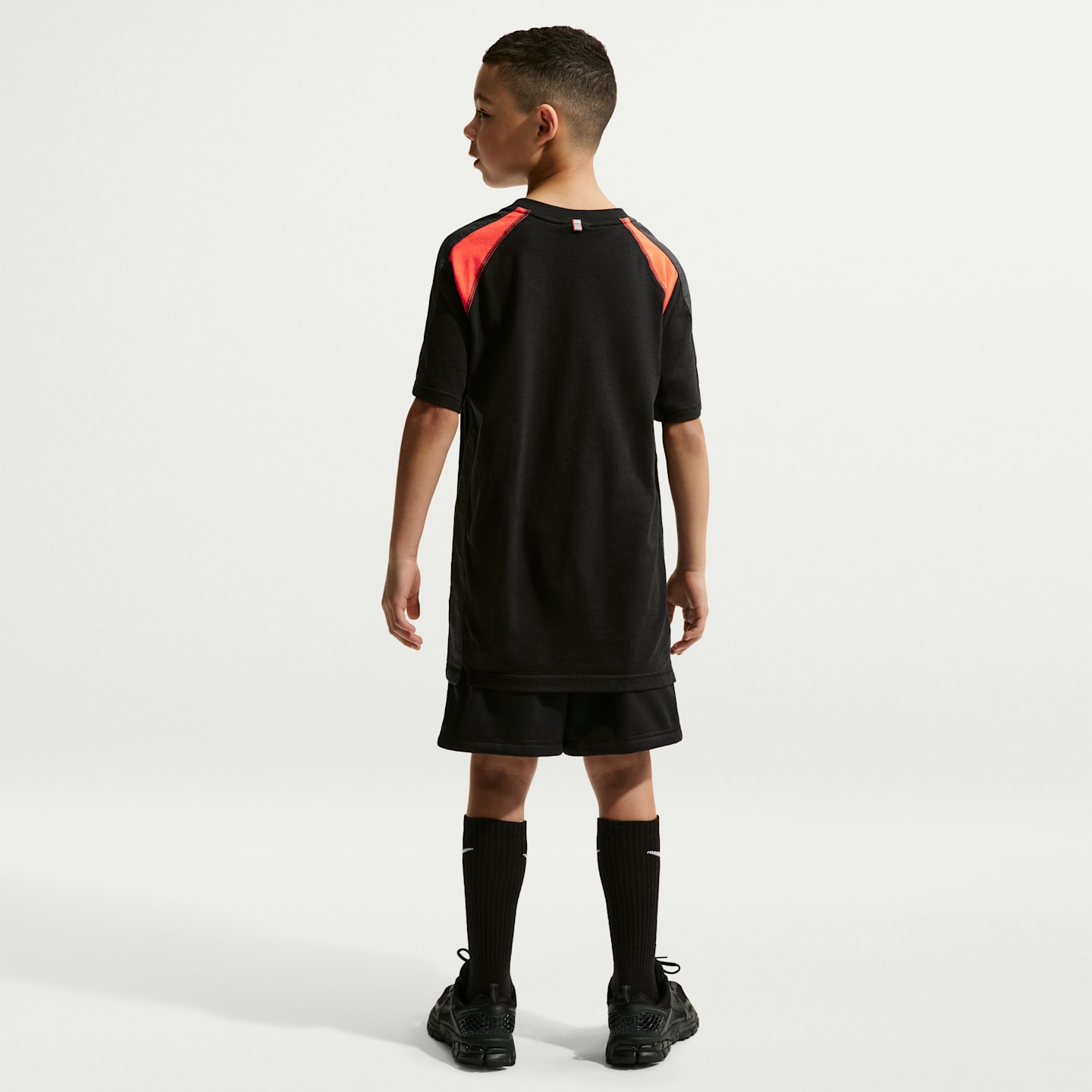 Детский топ Nike Sportswear City Utility с коротким рукавом, цвет: Чёрный / Антрацитовый — фото 5