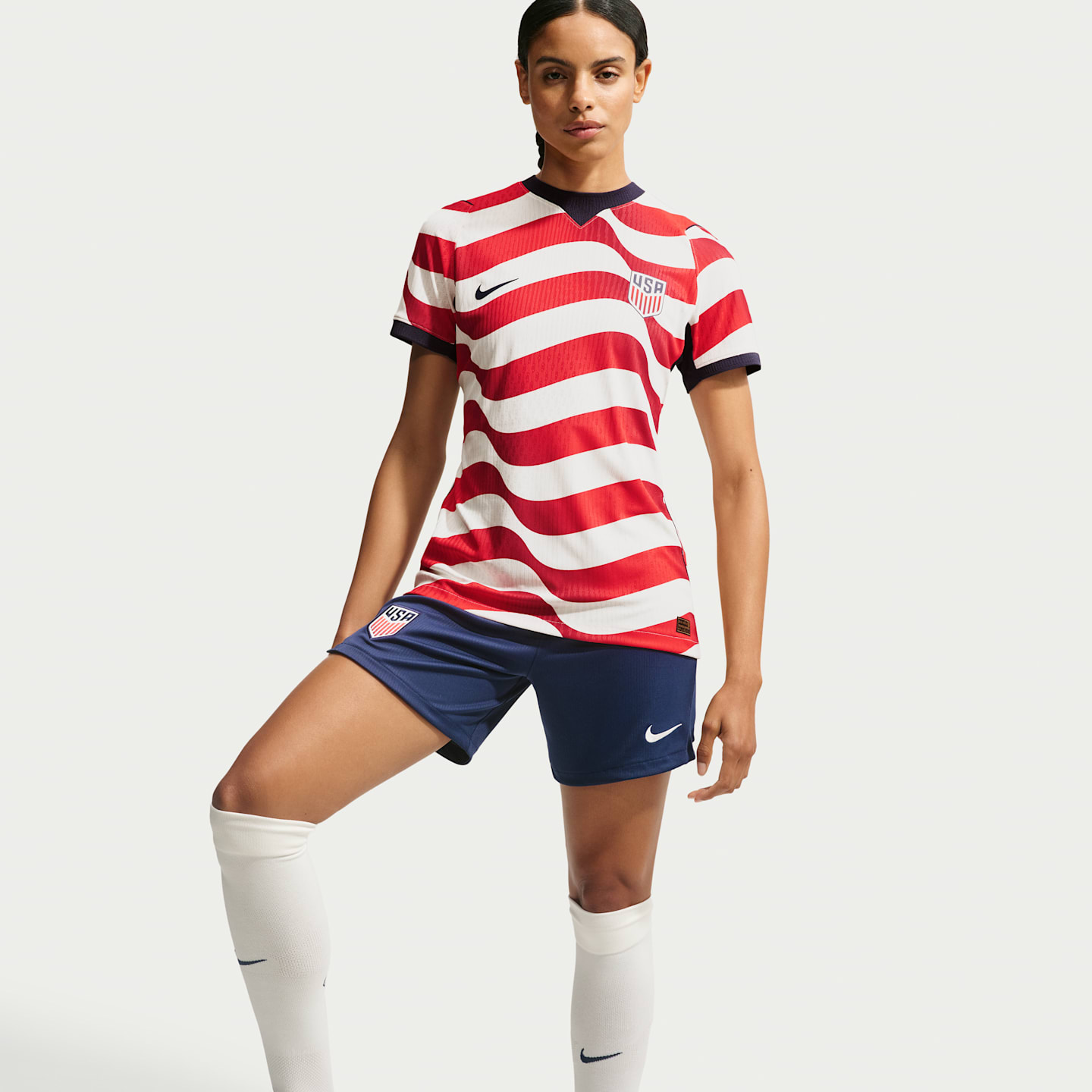Женские футбольные шорты Nike Usmnt 2026 Stadium Home Dri-FIT Replica, цвет: Тёмно-синий / Молочный — фото 4