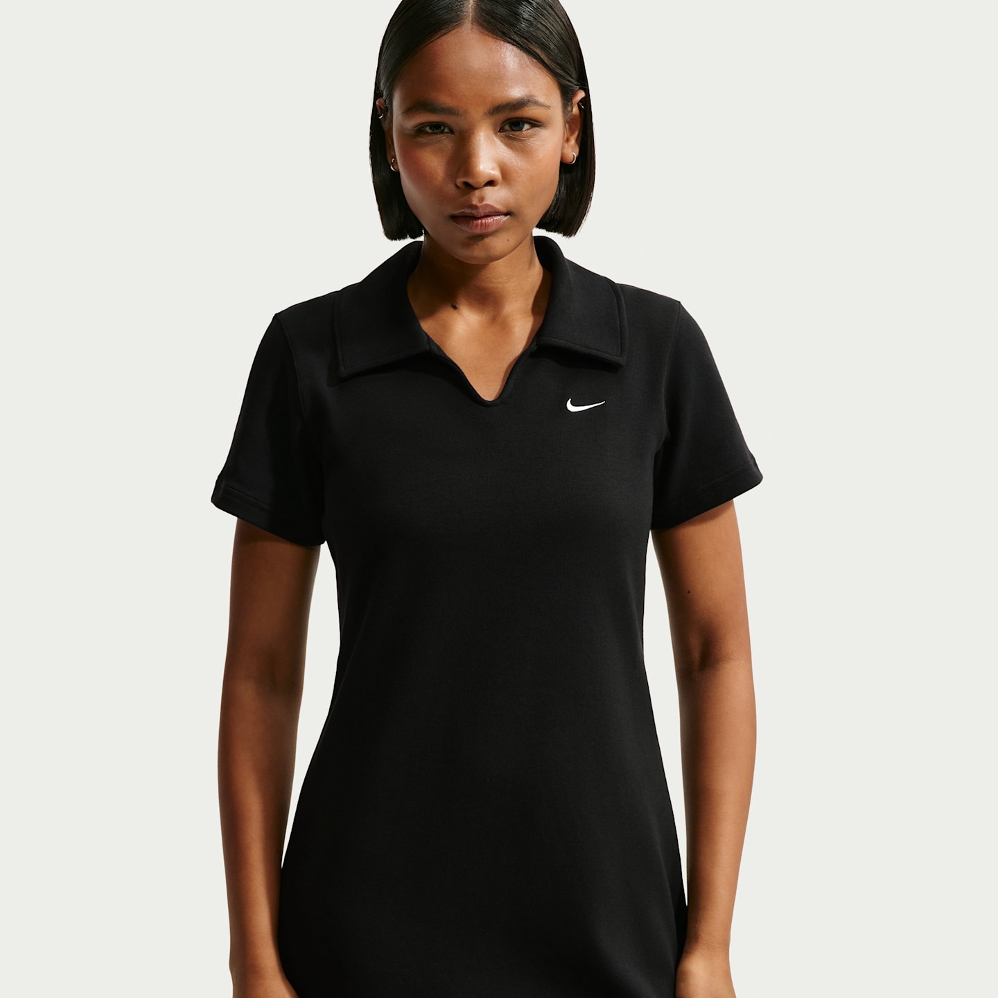 Женское приталенное платье-поло Nike Sportswear Chill Knit, цвет: Чёрный / Белый — фото 2