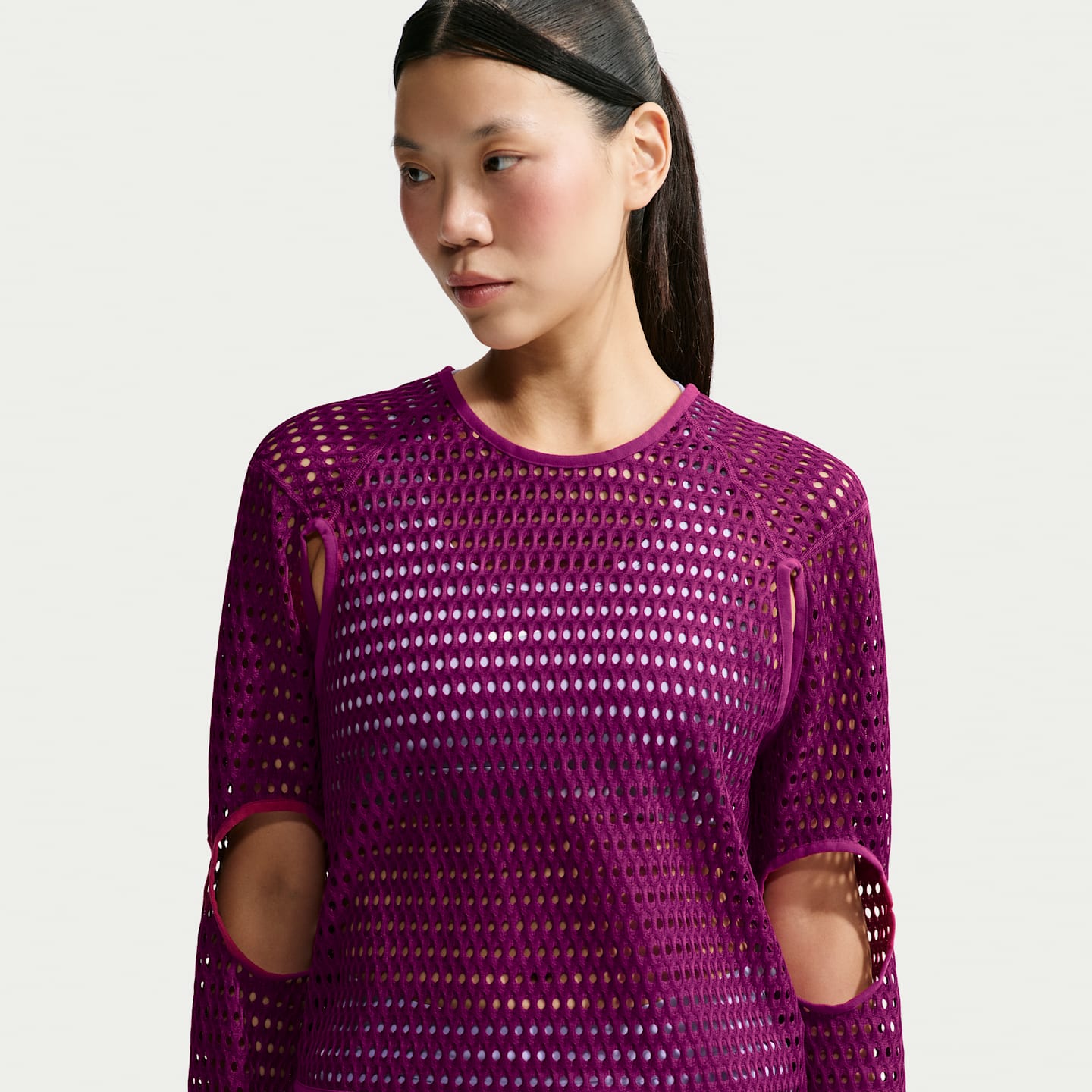 Женский топ Nike Radical AirFlow Aero-FIT Long-Sleeve Running Top, цвет: Ягодный / Чёрный — фото 1