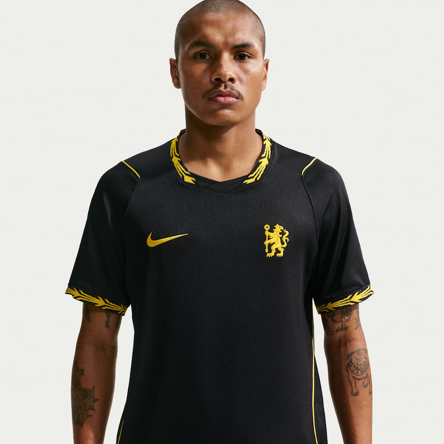 Мужской топ Nike Chelsea FC 2026/27 Stadium Away Dri-FIT Soccer Replica Jersey, цвет: Чёрный / Золотой — фото 1