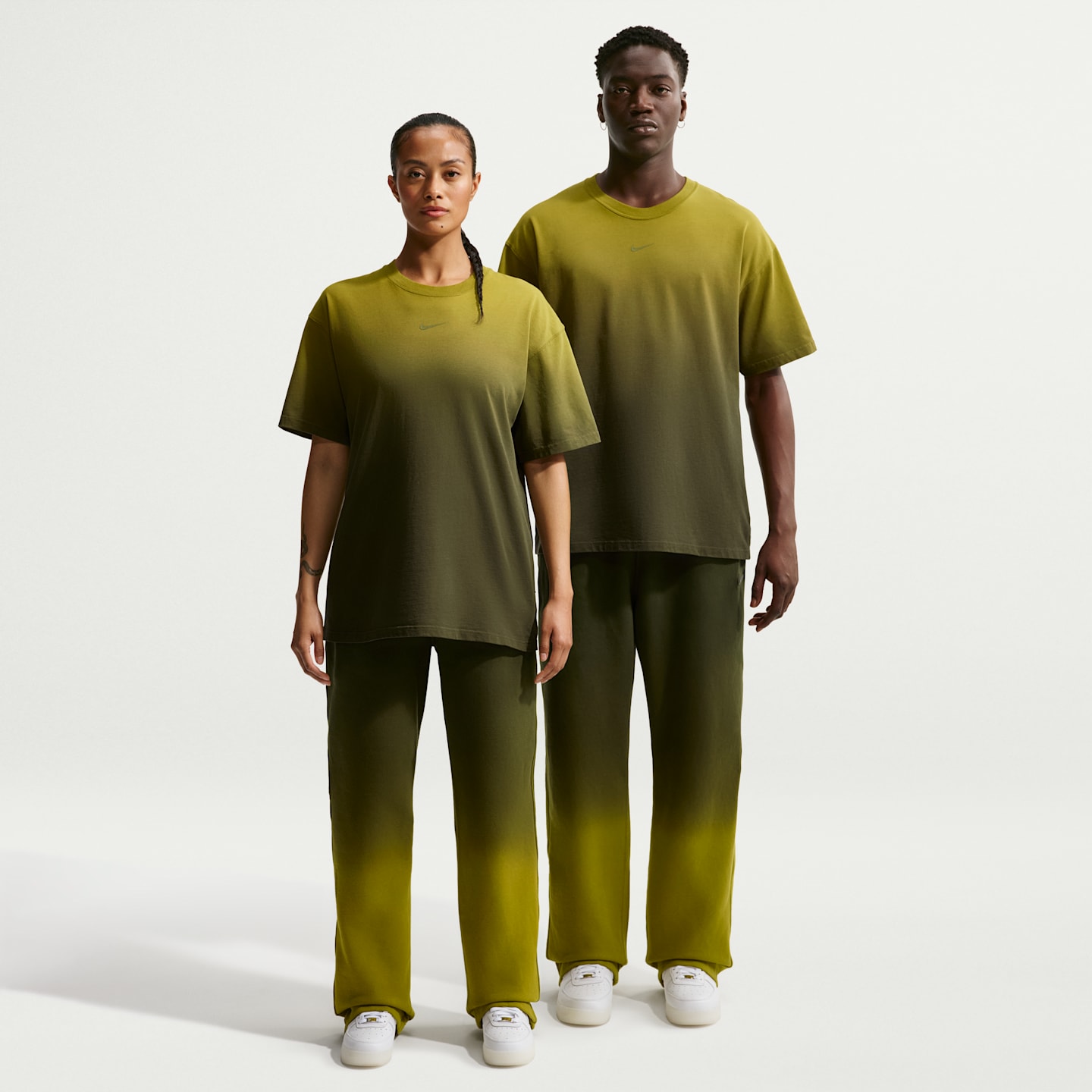 Мужские брюки Nike Nocta Open-Hem Fleece CS, цвет: Мох / Средний оливковый
