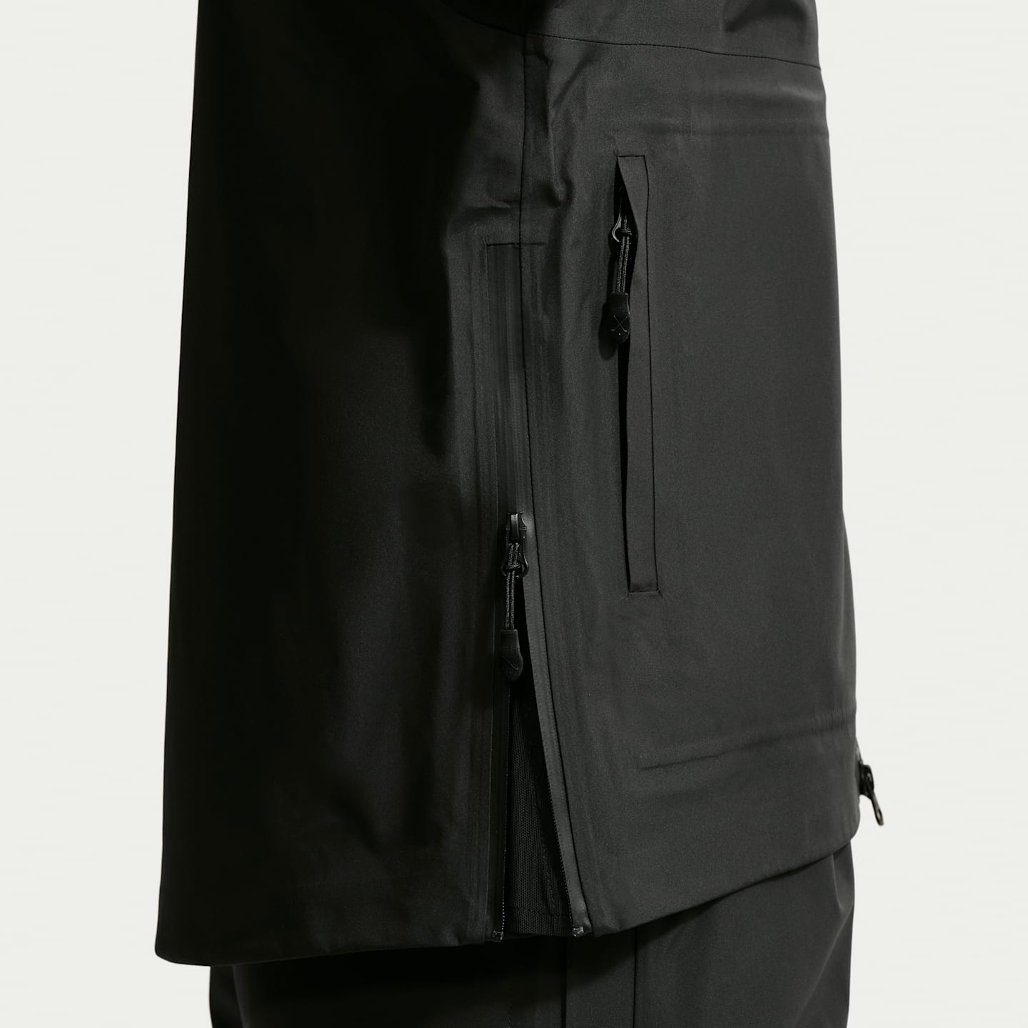 Женская куртка Nike Storm-FIT ADV Golf Full-Zip, цвет: Чёрный / Белый — фото 7