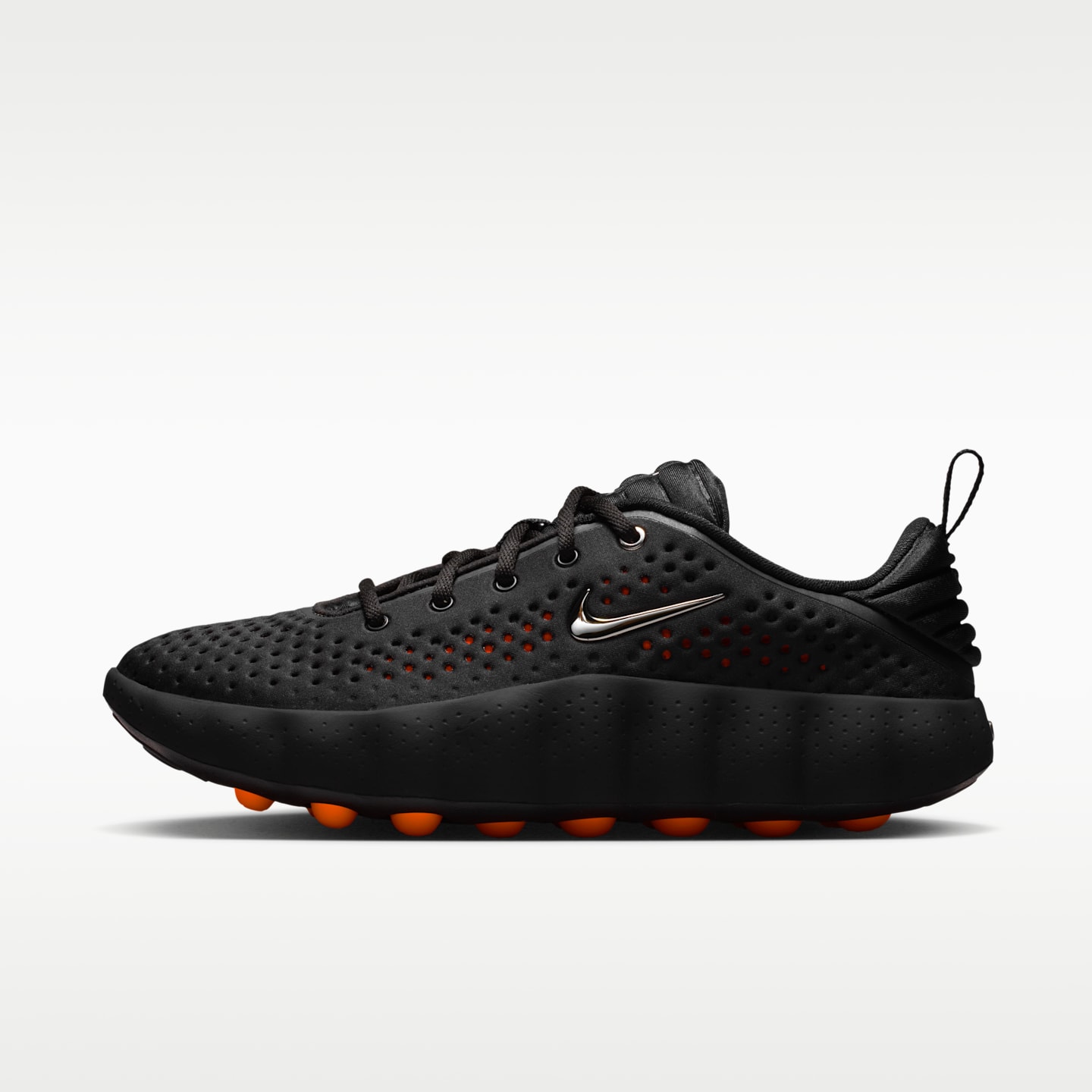 Женские кроссовки Nike Mind 002 Pregame, цвет: Чёрный / Малиновый — фото 1
