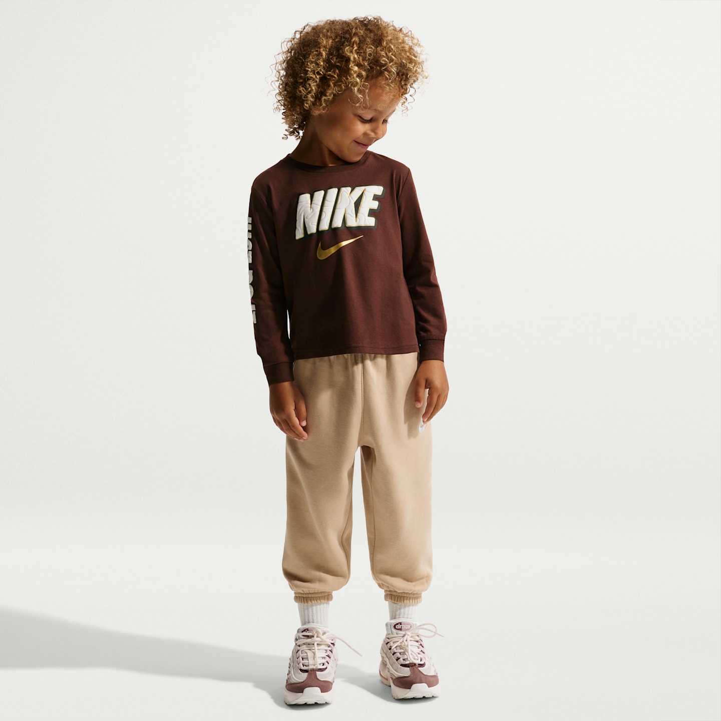 Детская футболка Nike Sportswear Frosted Futura с длинным рукавом для малышей, цвет: Mystic Dates — фото 4