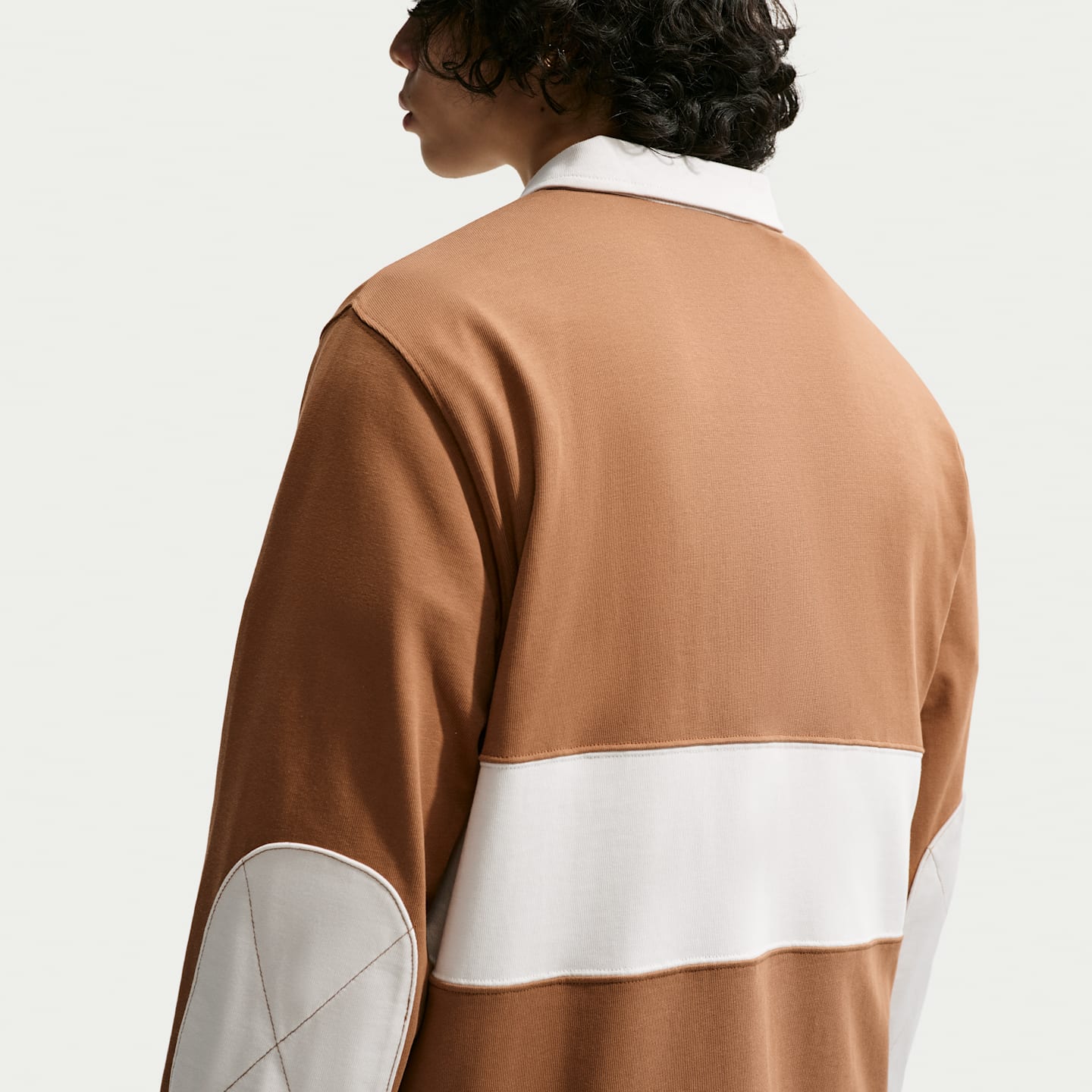 Мужской регбийный топ с длинным рукавом Nike Club, цвет: Коричневый — фото 2
