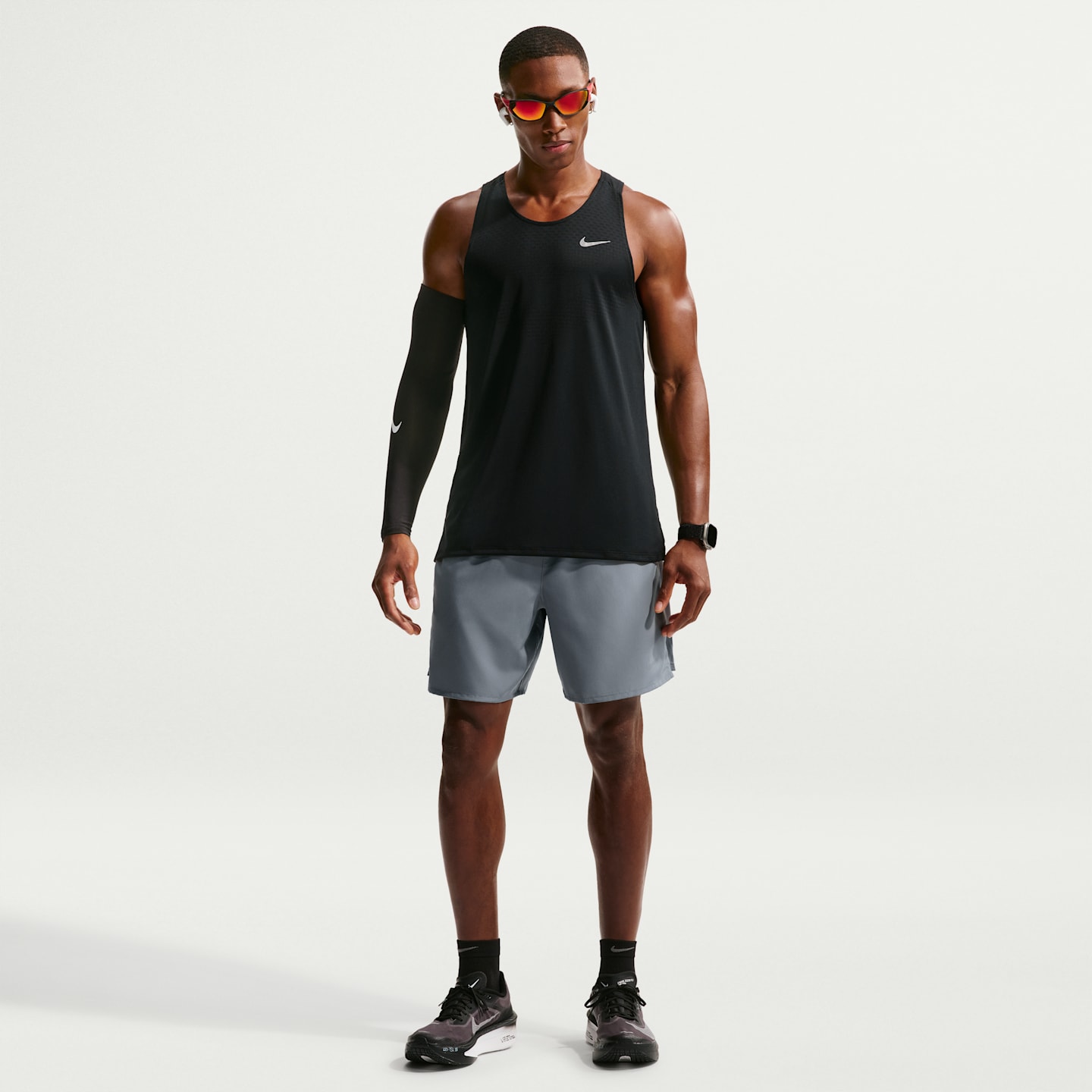 Мужская беговая майка Nike Stride Dri-FIT ADV, цвет: Чёрный — фото 4