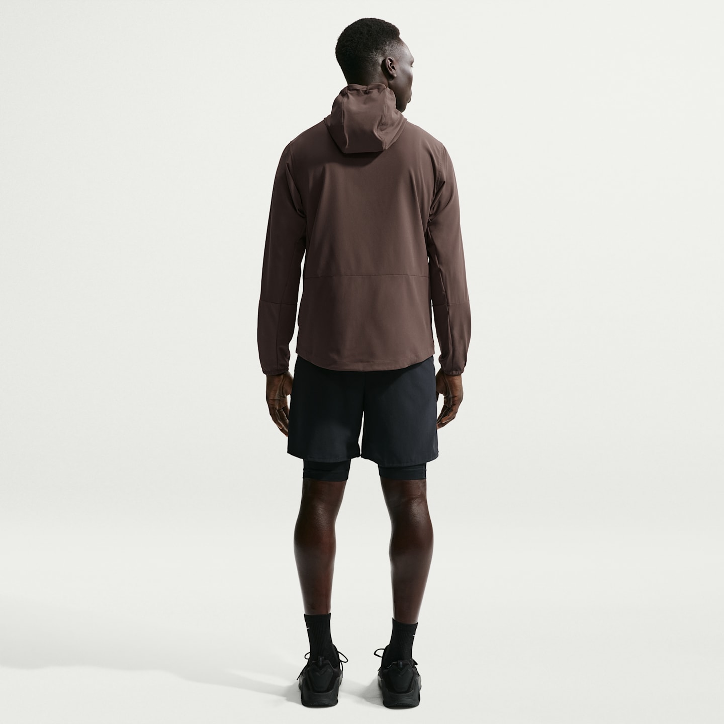 Мужская универсальная куртка Nike Unlimited Repel с капюшоном, цвет: Коричневый / Чёрный — фото 5