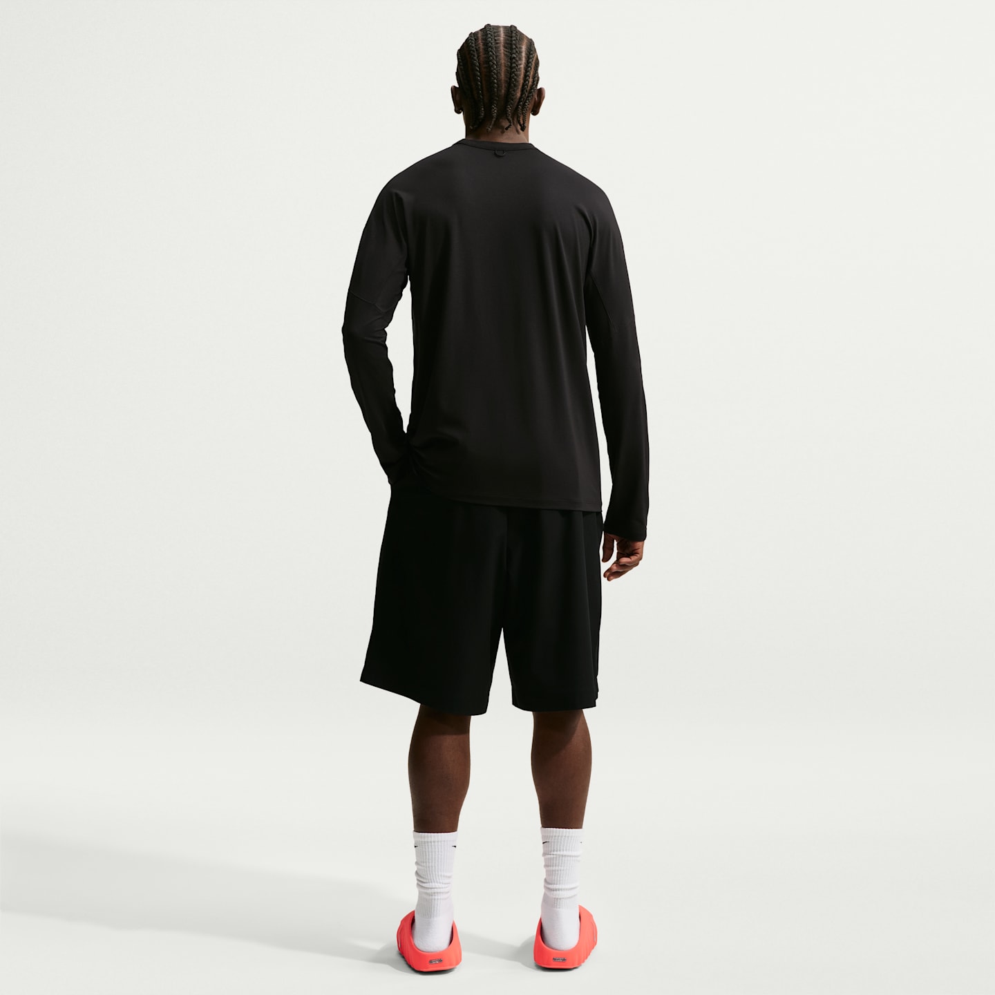 Мужской лонгслив Nike 24.7 ImpossiblySoft Light Dri-FIT, цвет: Чёрный / Серый — фото 5
