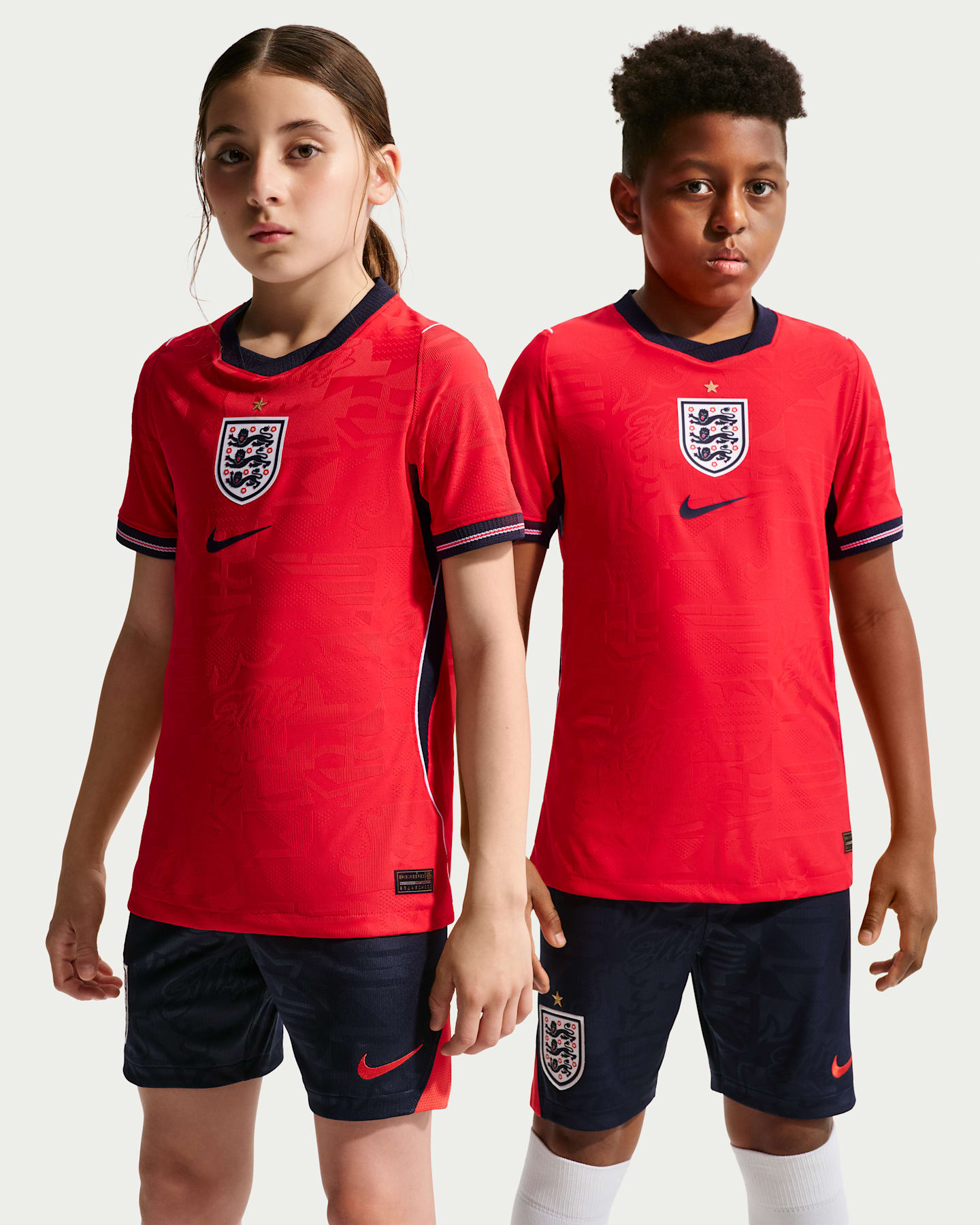 Детский топ Nike England National Team 2026 Match Away Aero-FIT Soccer Jersey, цвет: Красный / Обсидиановый — фото 8