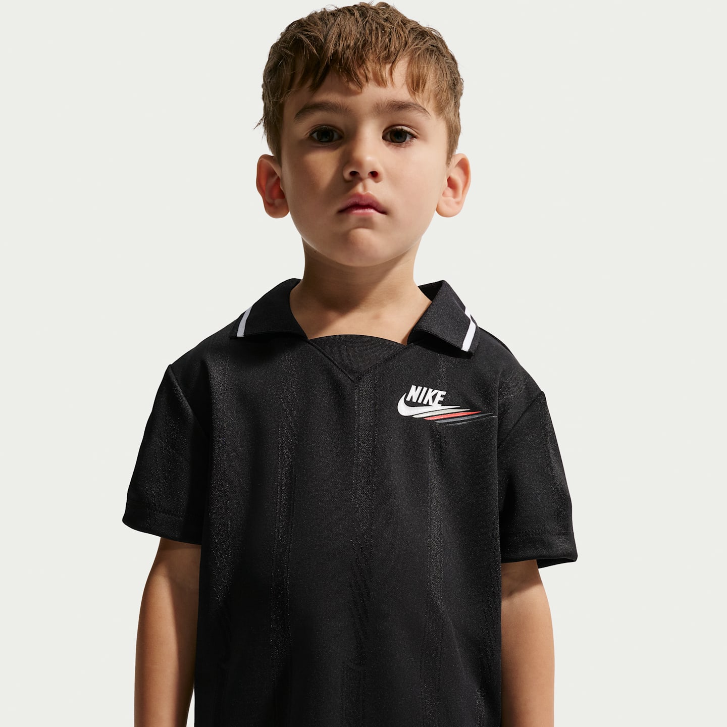Комплект для малышей Nike Sportswear Victory Lap из 2 предметов с шортами, цвет: Чёрный — фото 2