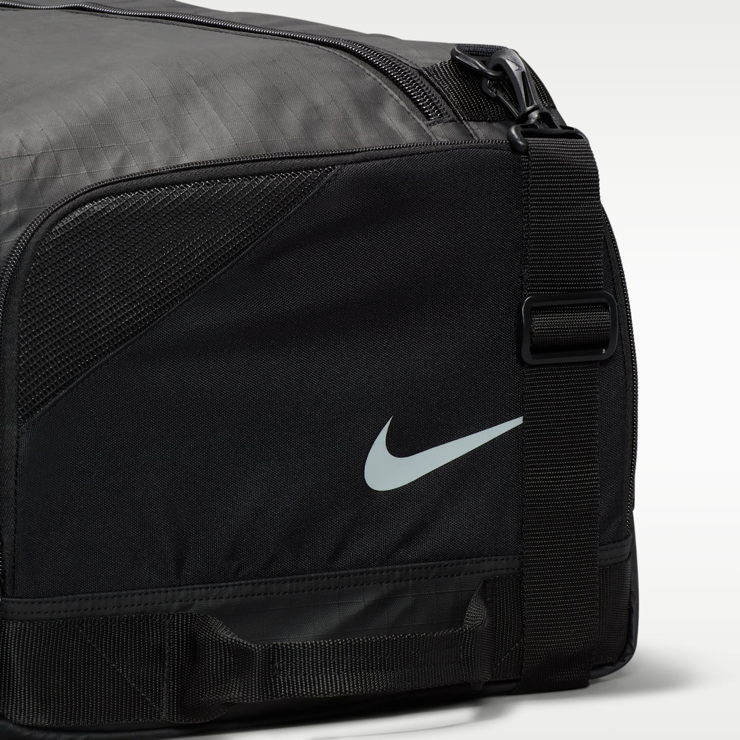 Спортивная сумка для лакросса Nike Shield, 112 л, цвет: Чёрный — фото 11