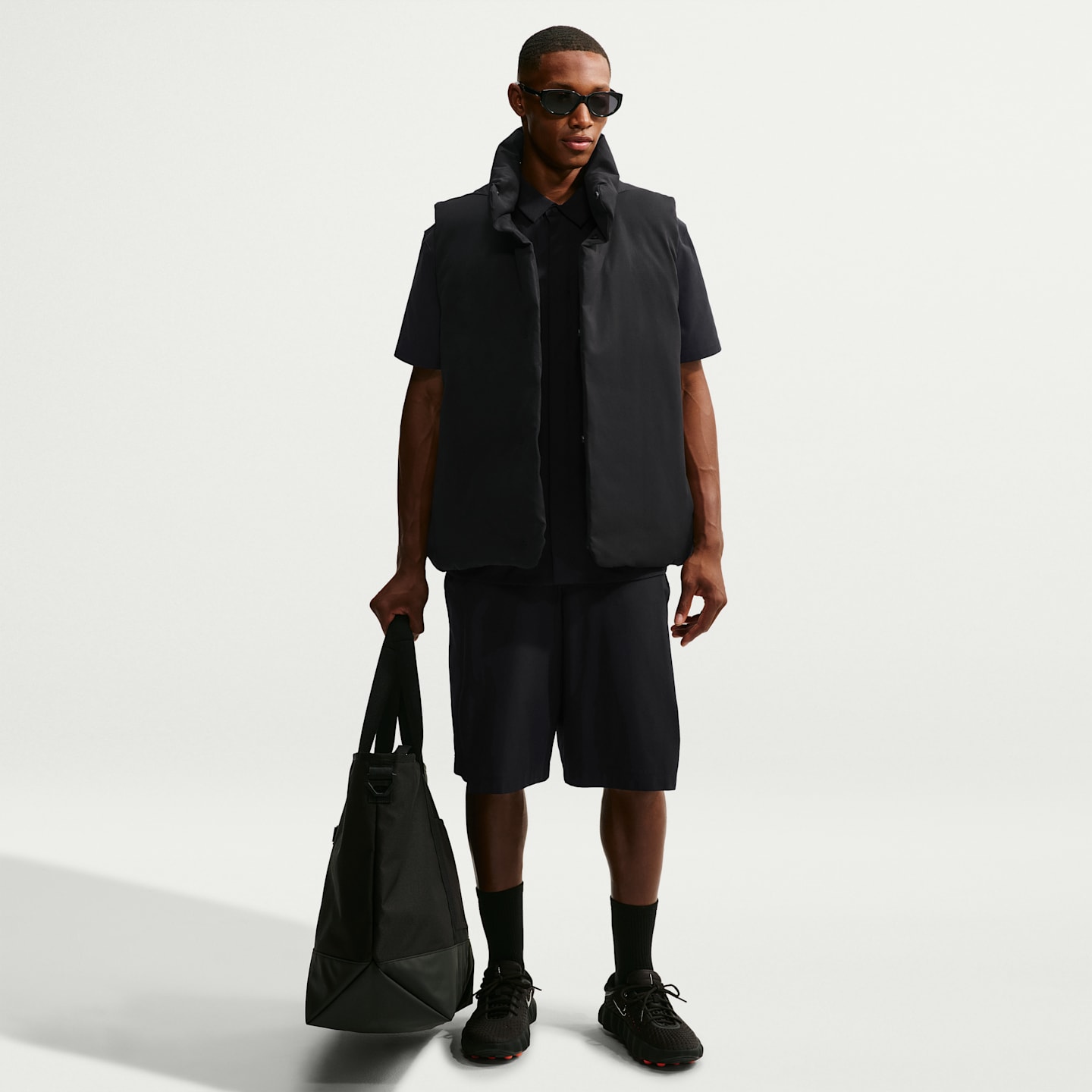 Мужской жилет Nike 24.7 OuterCalm Therma-FIT Down-Fill, цвет: Чёрный / Серый — фото 4