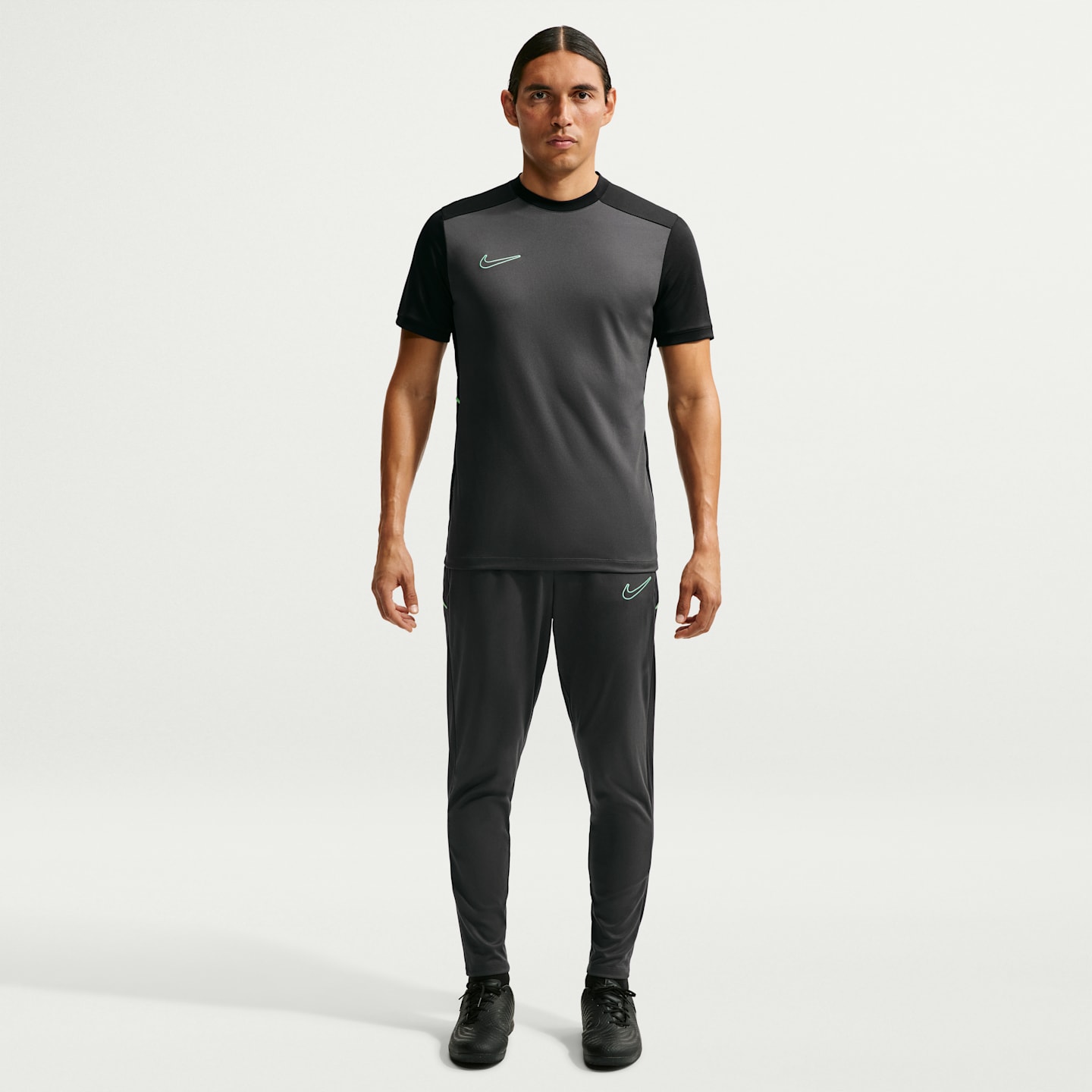 Мужские футбольные брюки Nike Academy Dri-FIT, цвет: Антрацитовый / Чёрный — фото 1