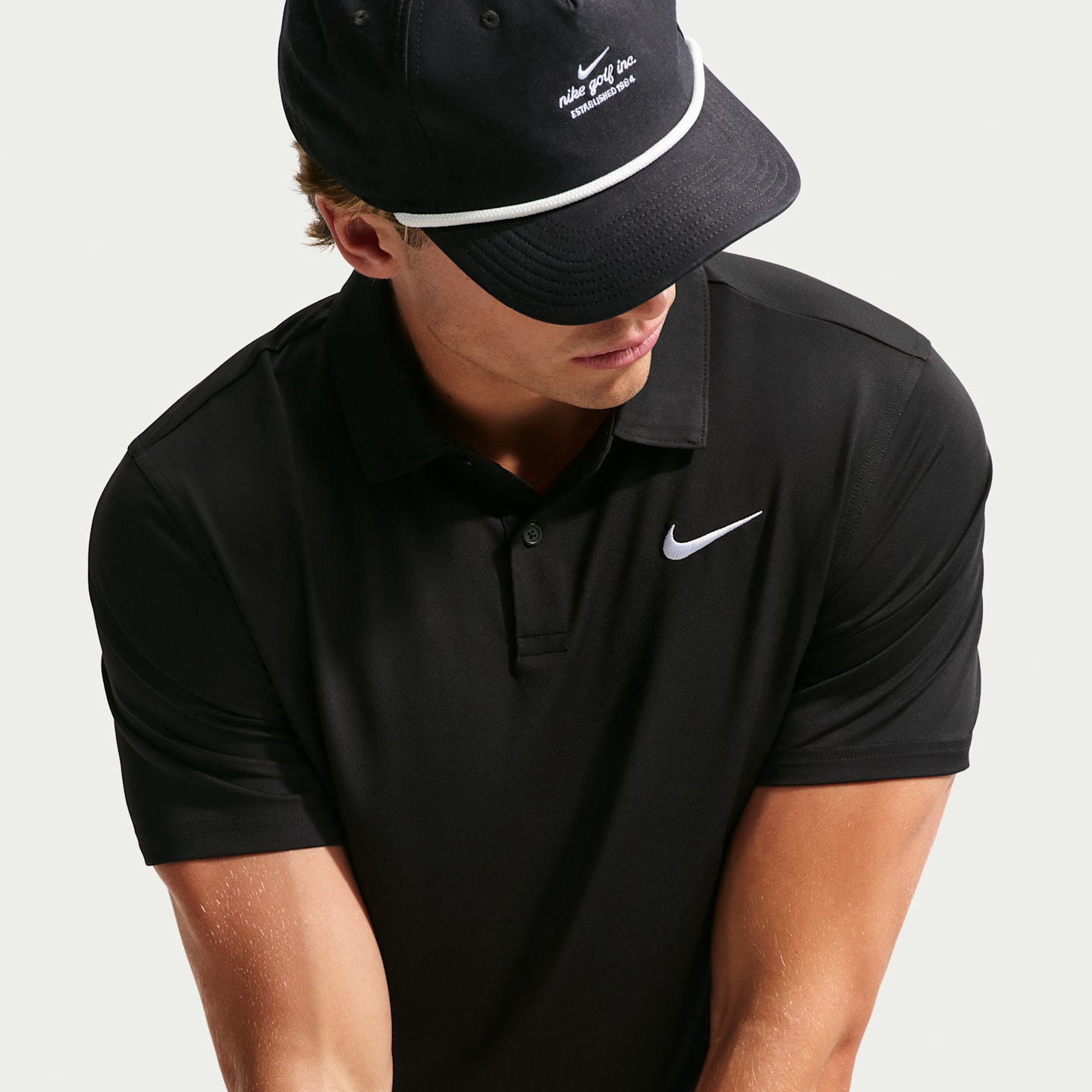 Мужское поло Nike Velocity Dri-FIT Chest Logo Golf Polo, цвет: Чёрный / Белый — фото 3
