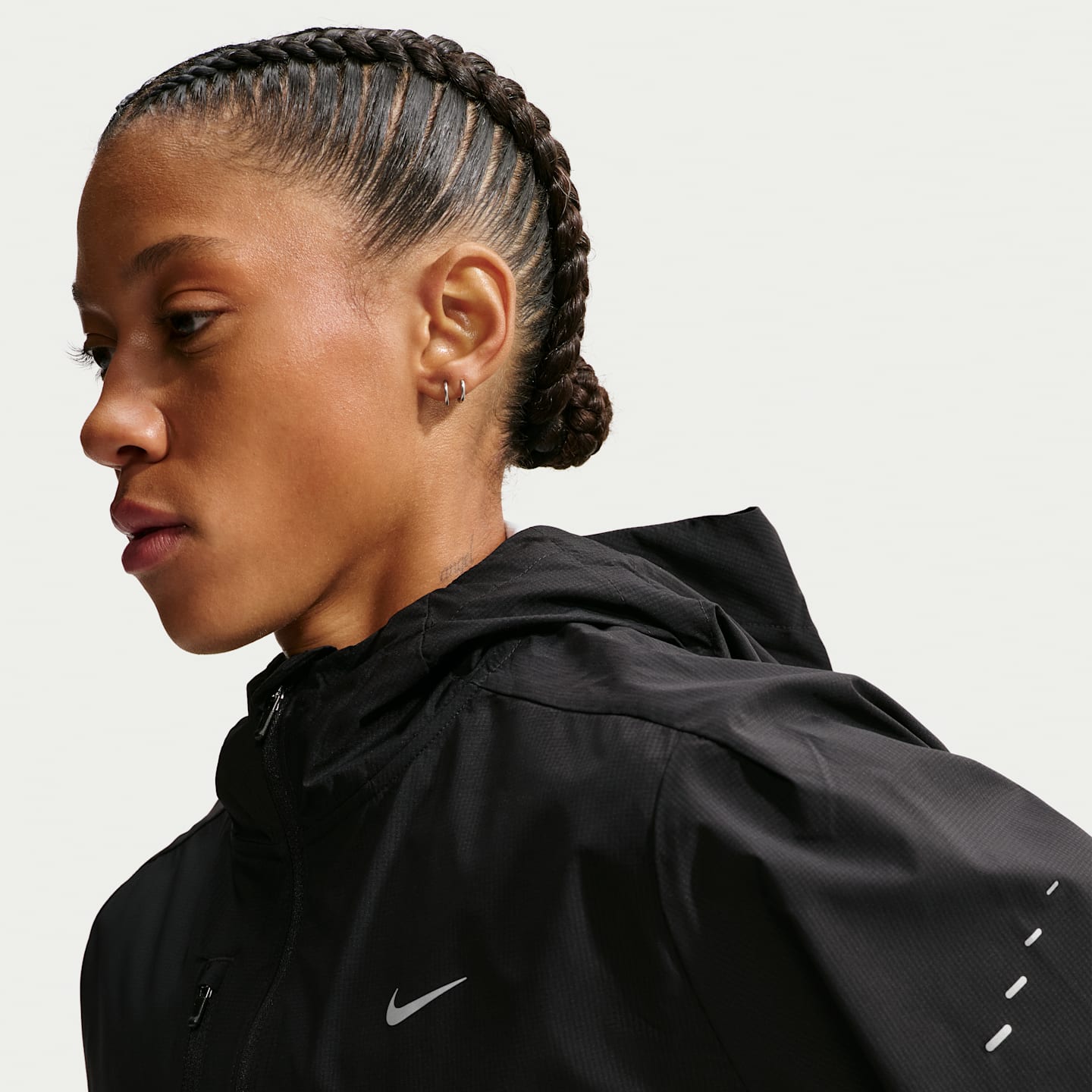 Женская куртка Nike Swift Storm-FIT Running, цвет: Чёрный — фото 3