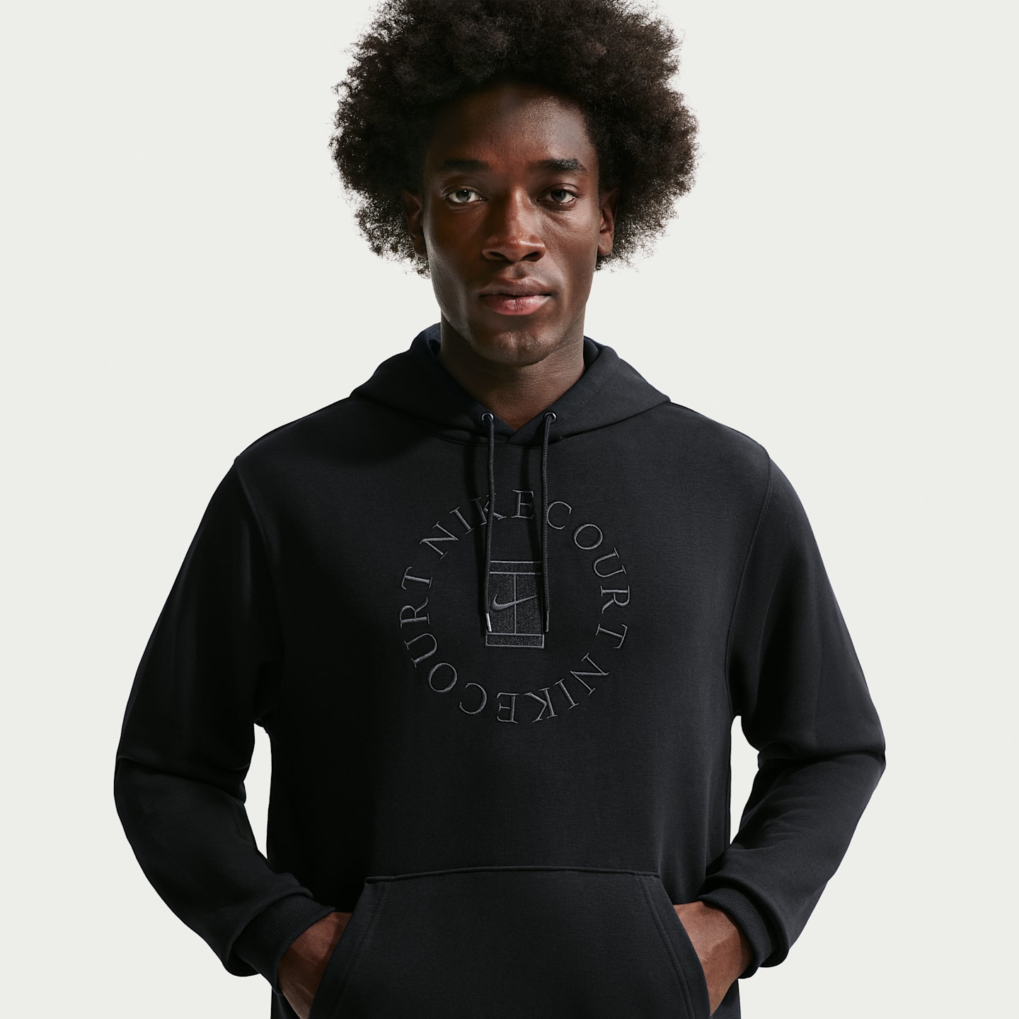 Мужское худи Nike NikeCourt Heritage Dri-FIT French Terry Tennis Pullover, цвет: Чёрный / Антрацитовый — фото 1