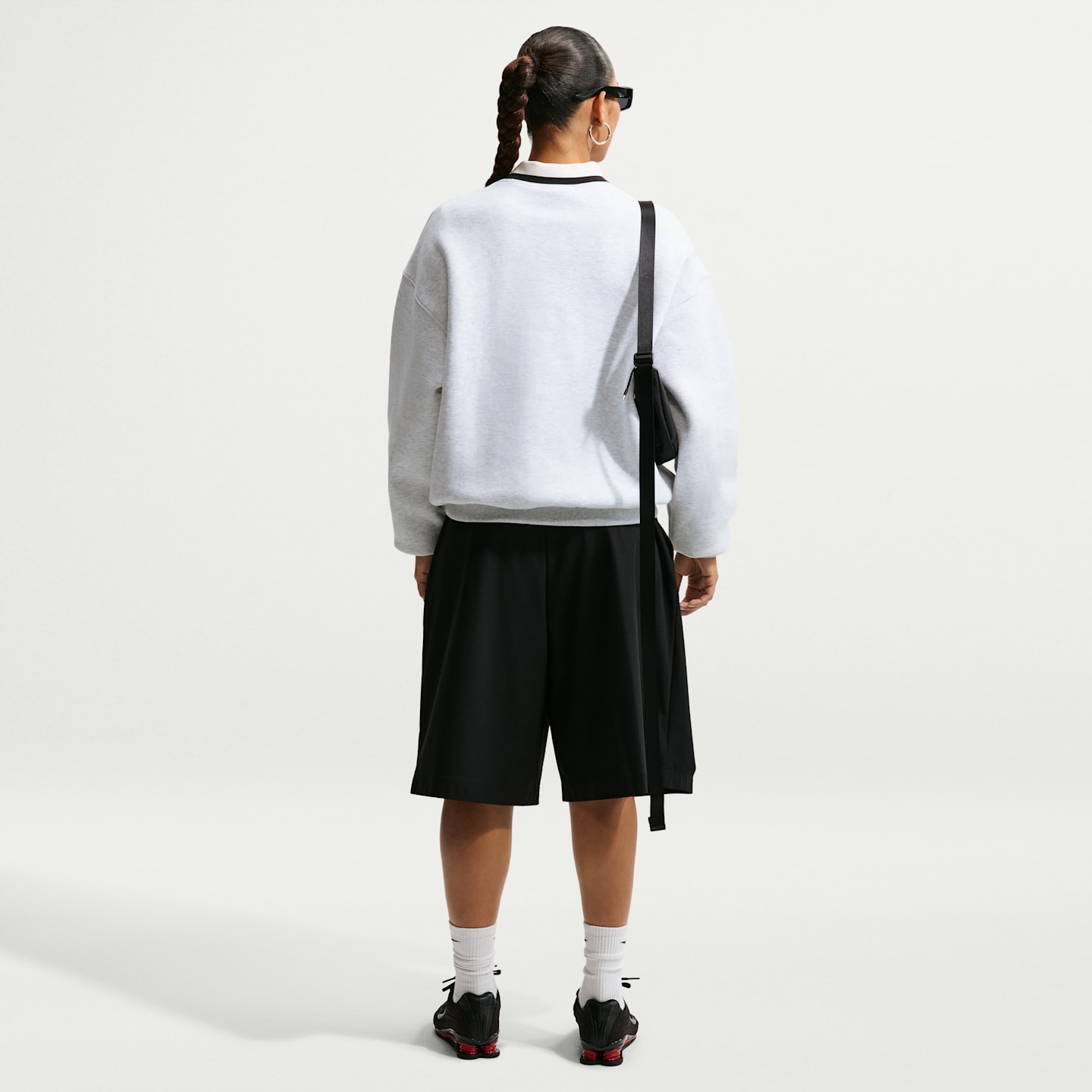 Женский свитшот Nike Studio Fleece Medium Weight оверсайз, большие размеры, цвет: Берёзовый меланжевый / Чёрный — фото 5