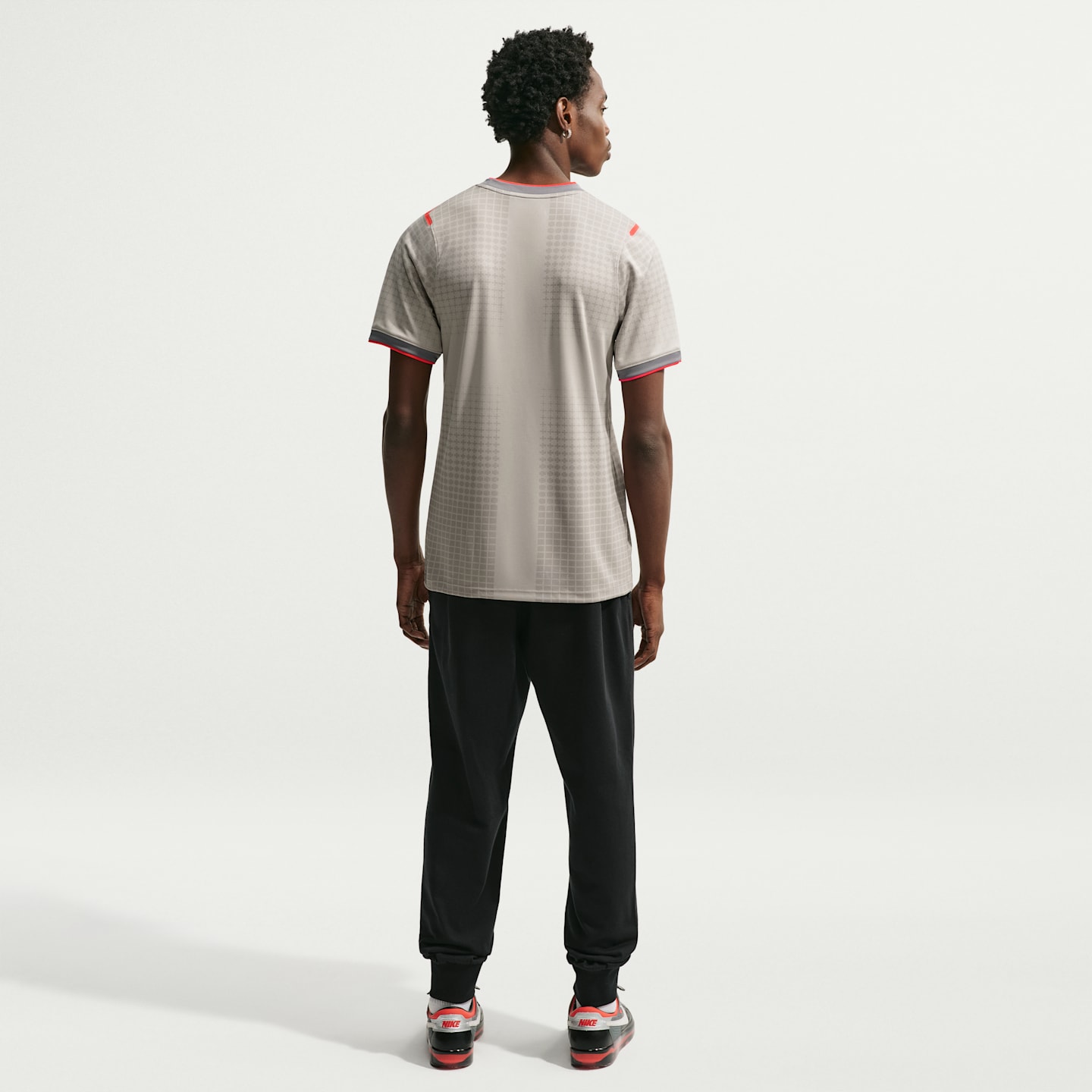 Мужская футбольная футболка Nike England x Palace Academy Pro, цвет: Оловянный серый / Малиновый — фото 5