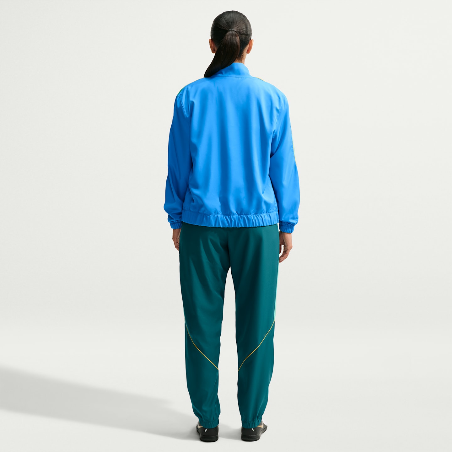 Женские комплекты Brazil Strike Nike Dri-FIT Soccer Woven Tracksuit, цвет: Светлый синий / Бирюзовый — фото 7