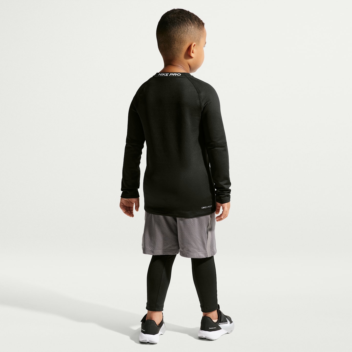Детский топ Nike Pro Dri-FIT Warm Long-Sleeve Top, цвет: Чёрный — фото 5