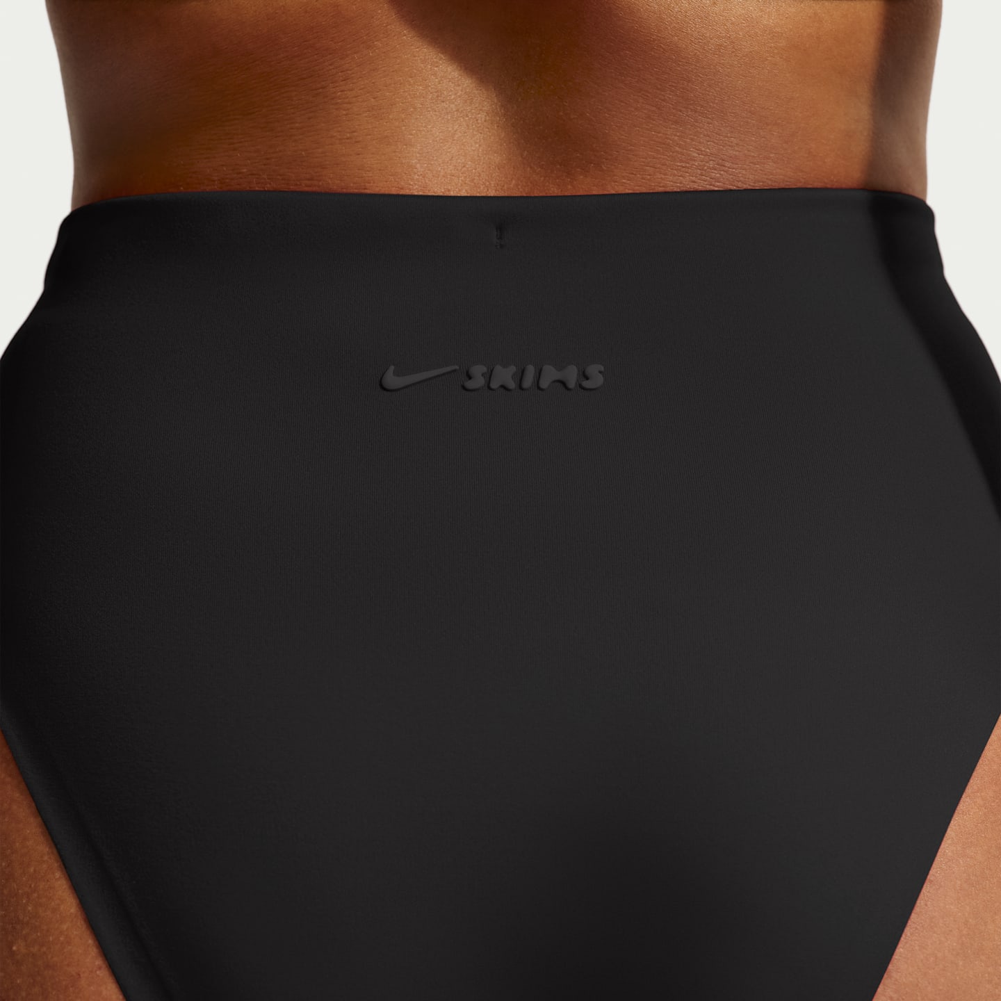 Трусы-брифы NikeSKIMS Matte, высокая посадка — Nike, цвет: Обсидиановый — фото 6