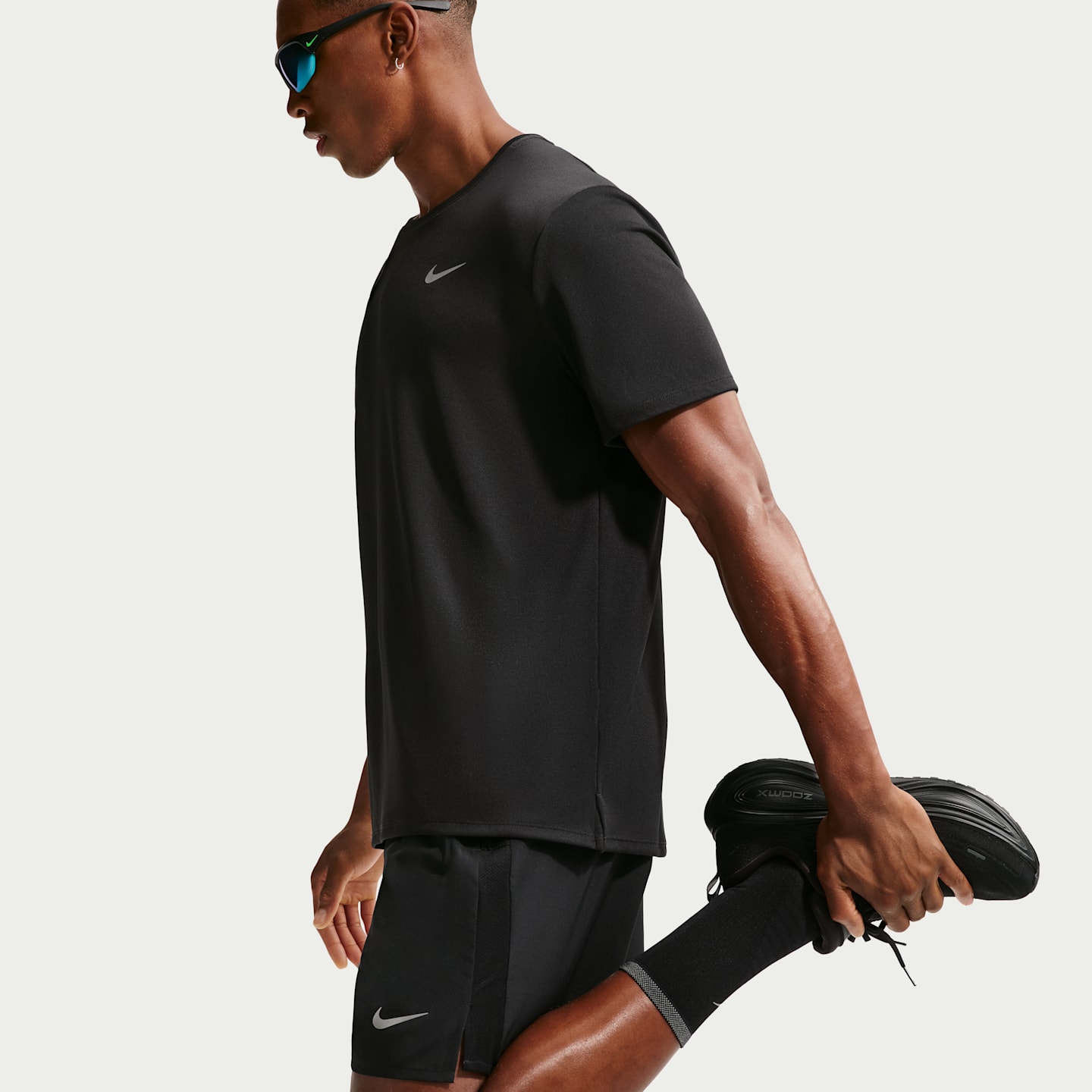 Мужские беговые шорты 7" со слипами Nike Challenger Dri-FIT, цвет: Чёрный — фото 4
