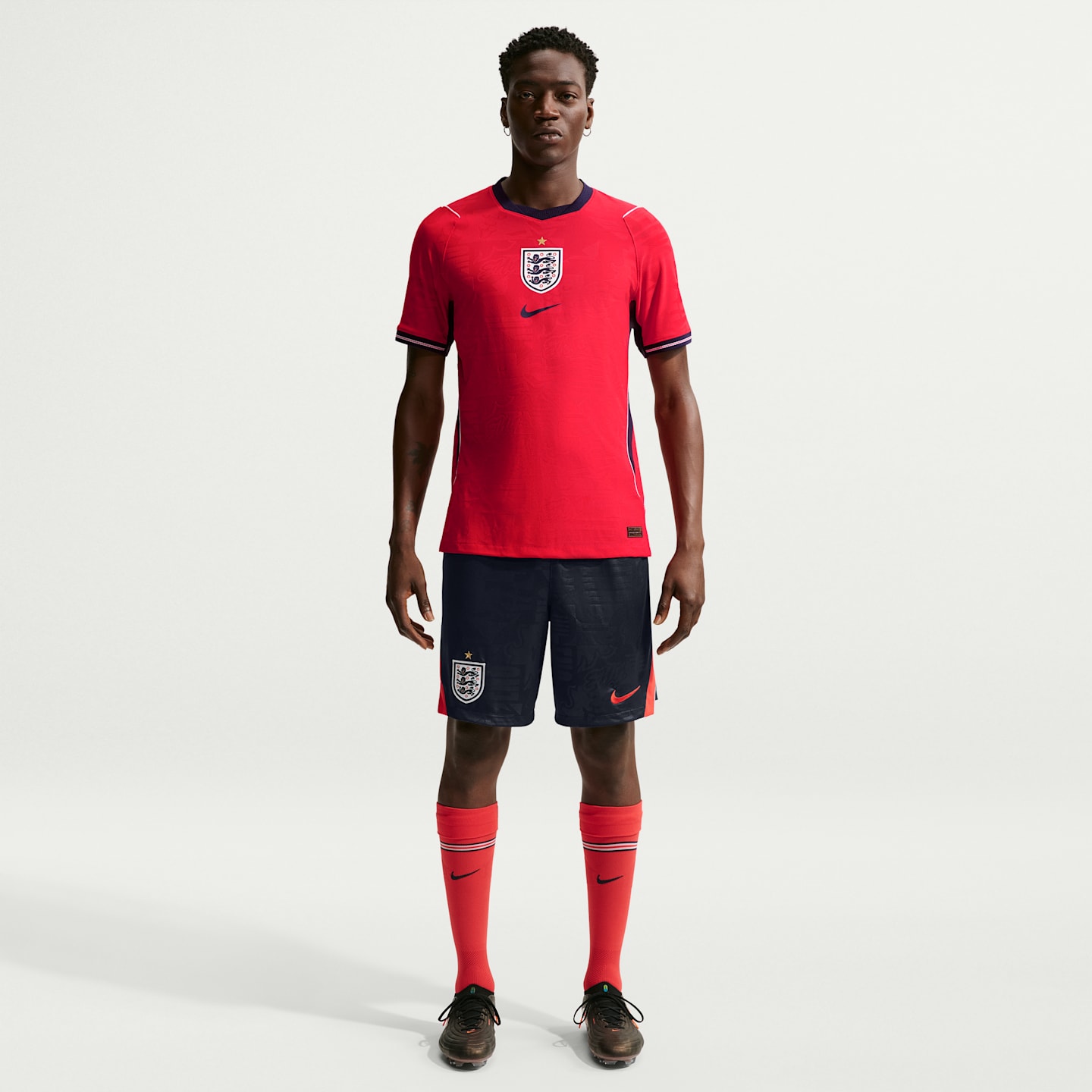 Мужская футбольная джерси Nike England National Team 2026 Match Away Aero-FIT, цвет: Красный / Обсидиановый — фото 4