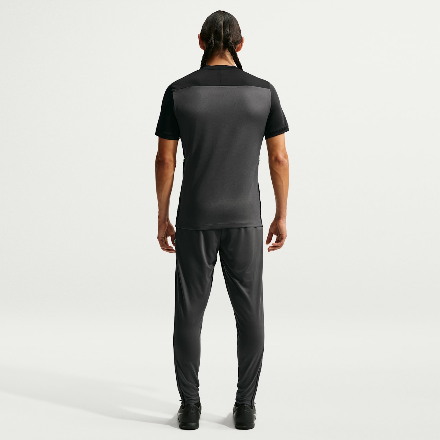 Мужской футбольный топ с коротким рукавом Nike Academy Dri-FIT, цвет: Антрацитовый / Чёрный — фото 5
